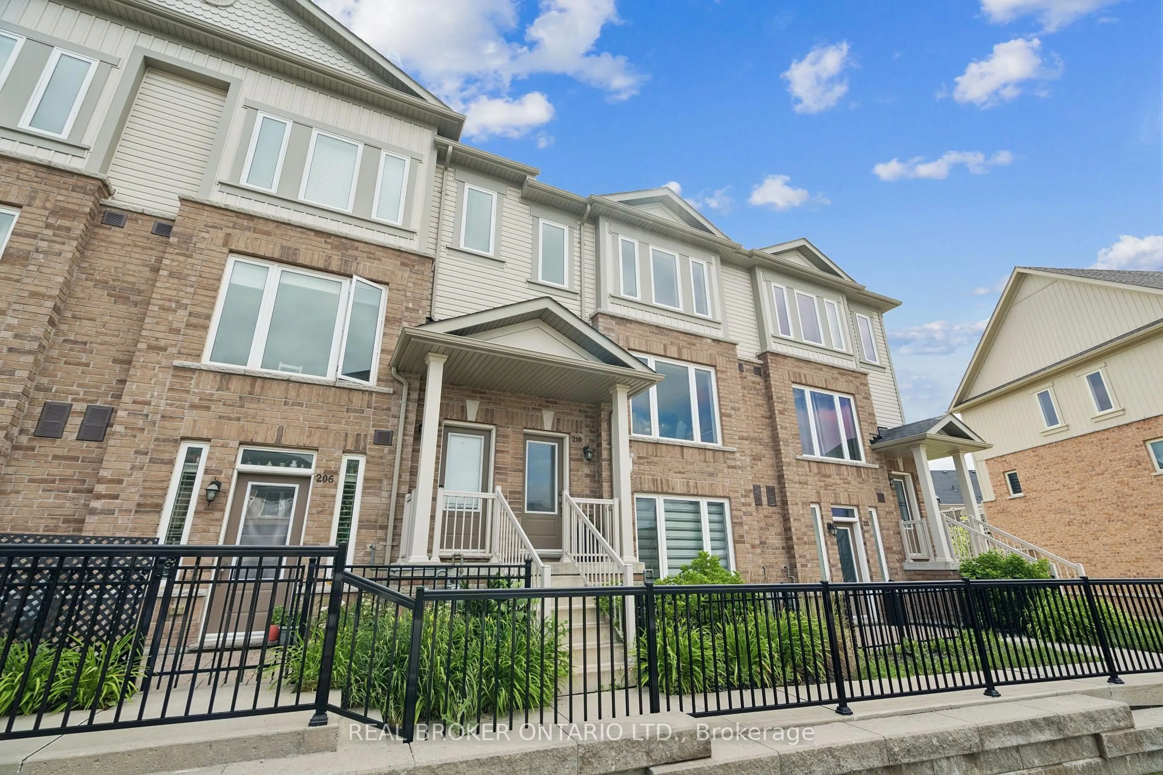 Unknown for 210 Law Dr, Guelph Ontario N1E 0P6