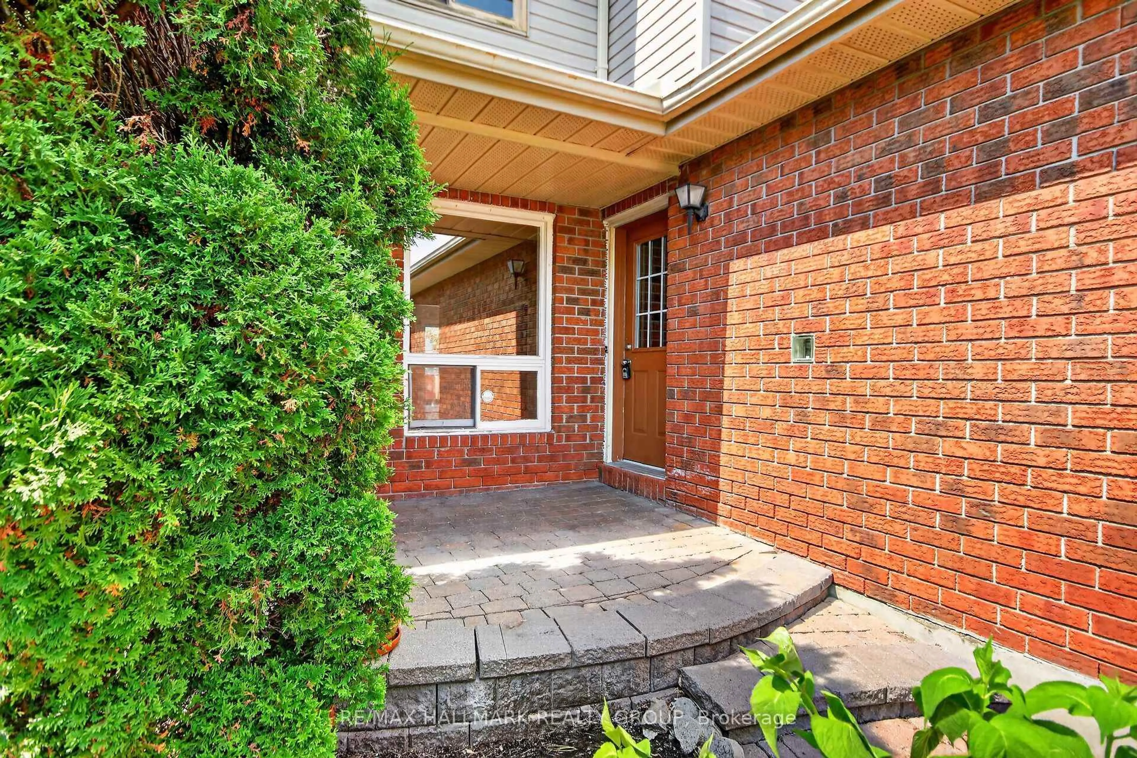 Unknown for 49 Newport Cres, Ottawa Ontario K1T 3M2