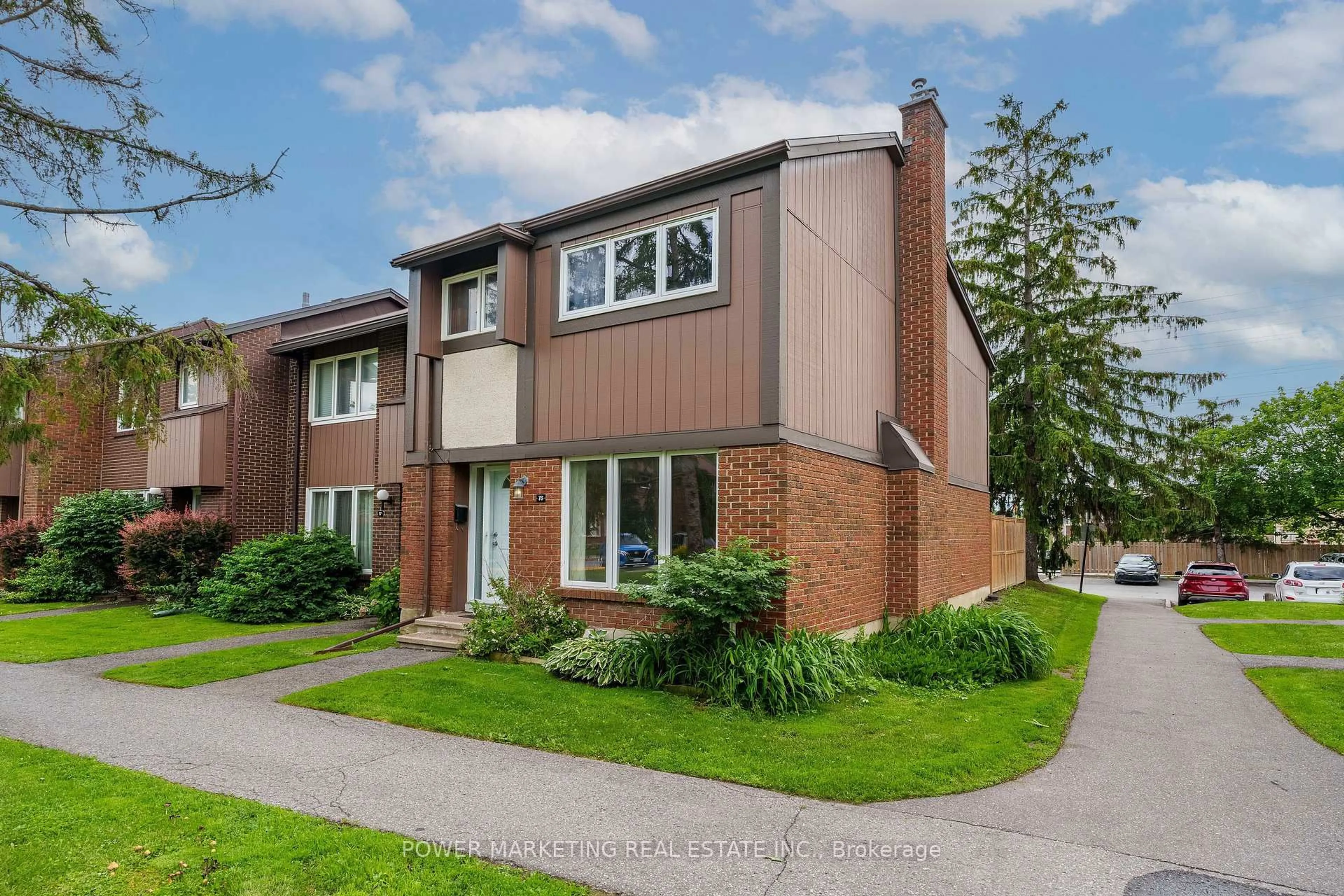 Home with brick exterior material, street for 2111 Montreal Rd #76, Ottawa Ontario K1J 8M8