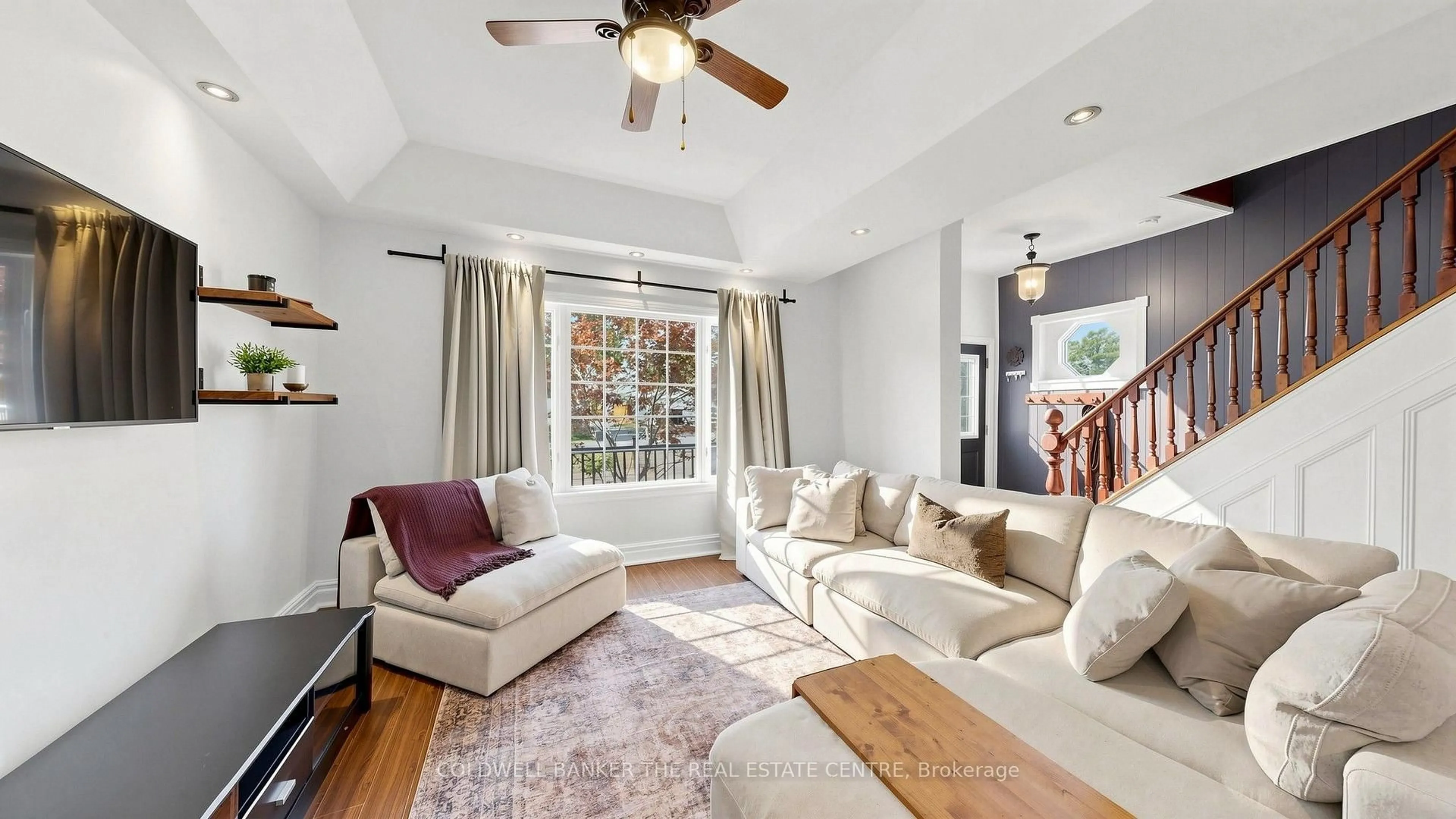 Living room with furniture, unknown for 92 Cresswell Rd, Kawartha Lakes Ontario K0M 2J0