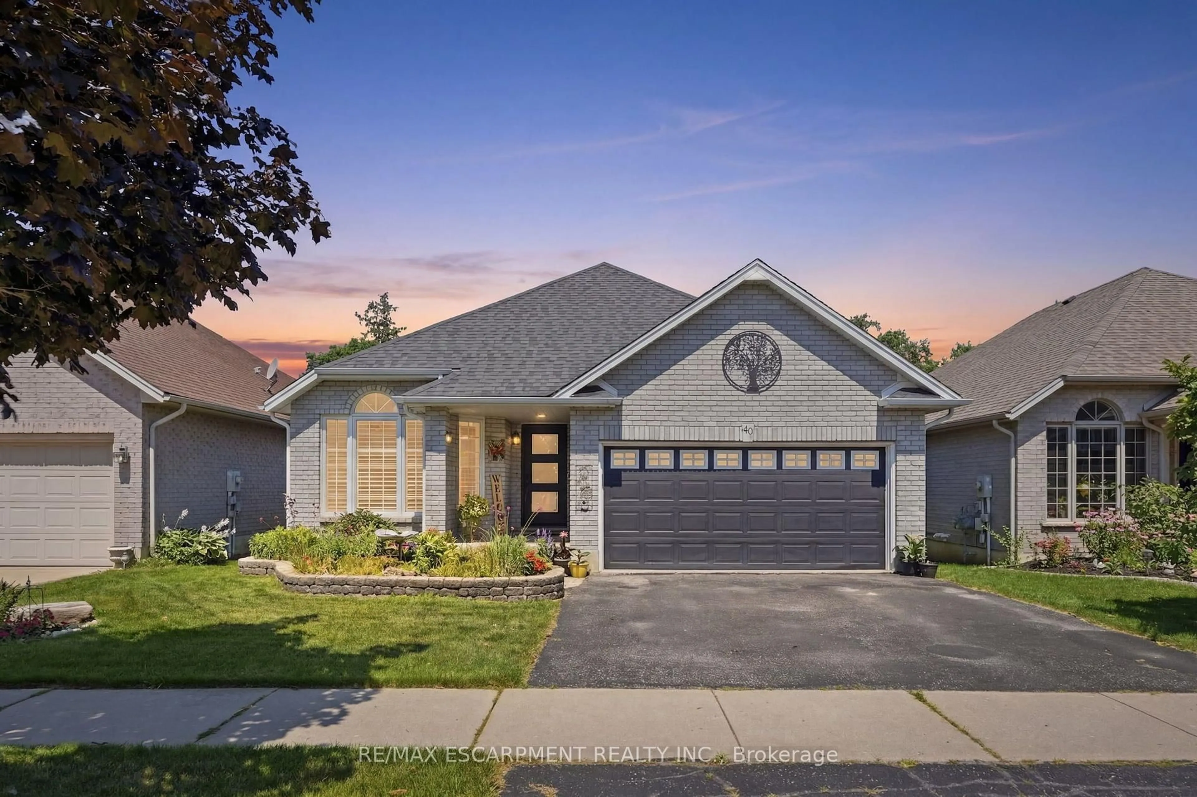 Home with brick exterior material, street for 40 Maich Cres, Brantford Ontario N3T 6P1