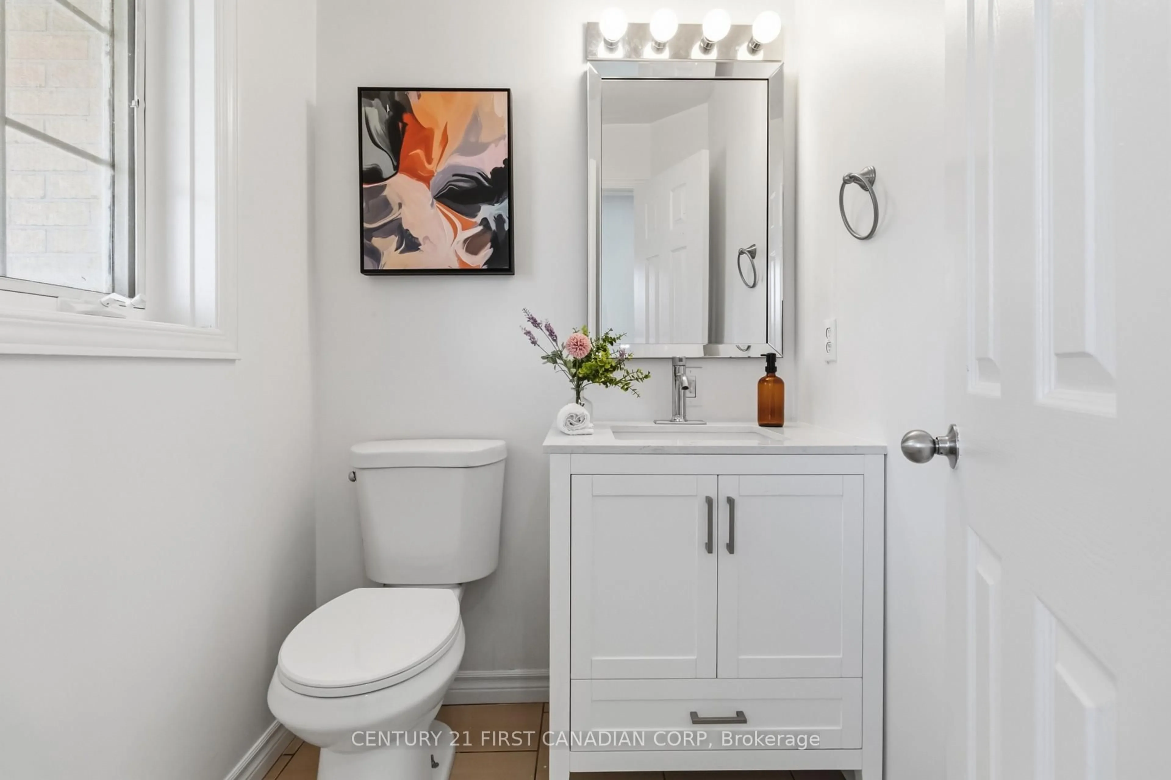 Contemporary bathroom, ceramic/tile floor for 77 Watt St, Guelph Ontario N1E 6W6