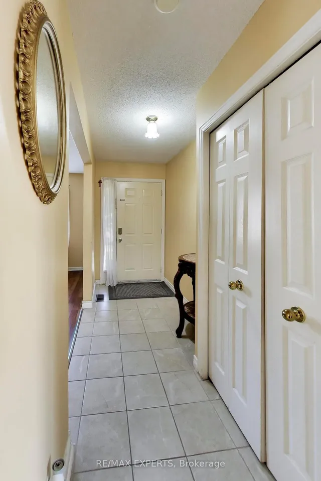 331 Newbury Dr, Kitchener 4