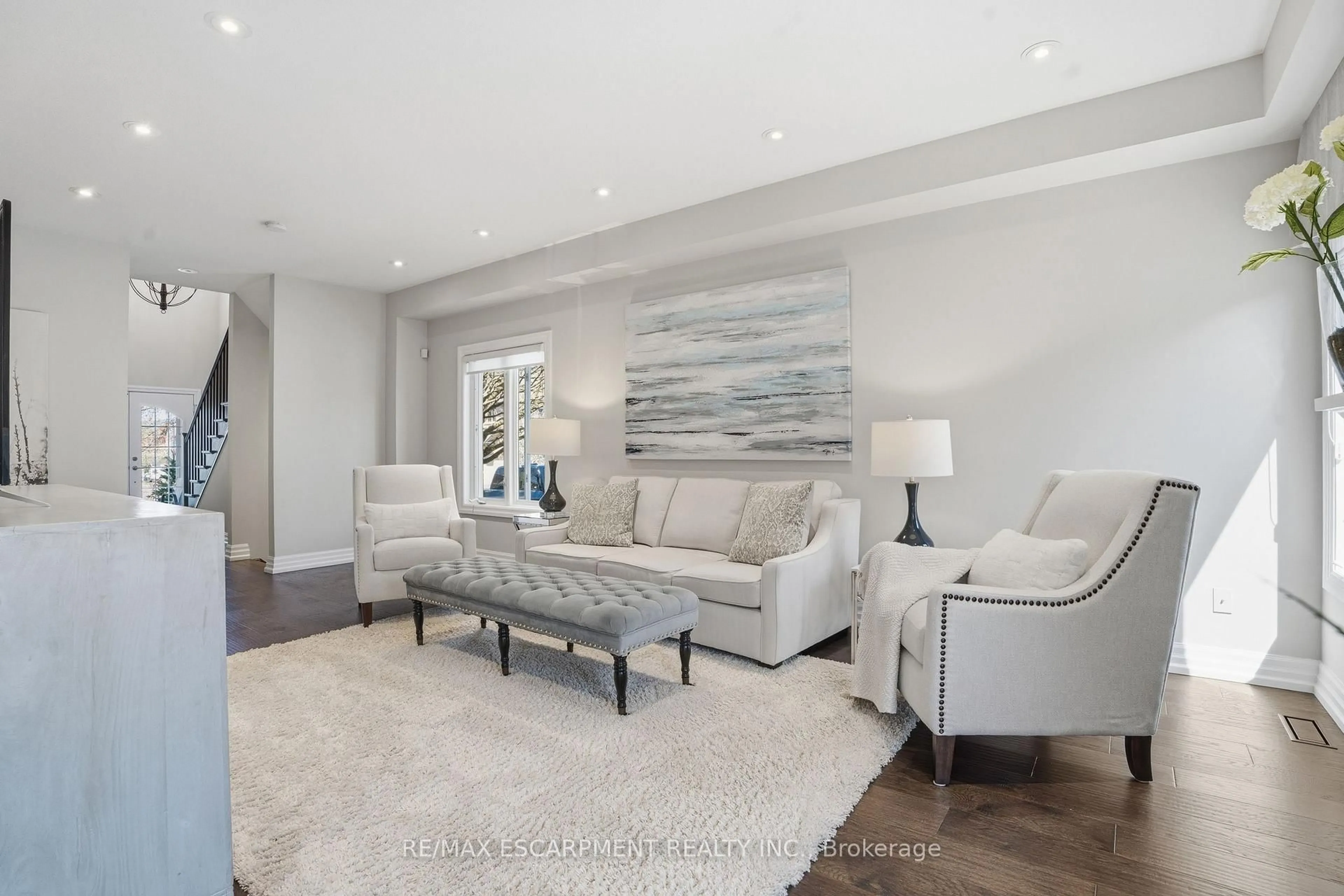 Living room with furniture, unknown for 441 STONEHENGE Dr #40, Hamilton Ontario L9K 0B1