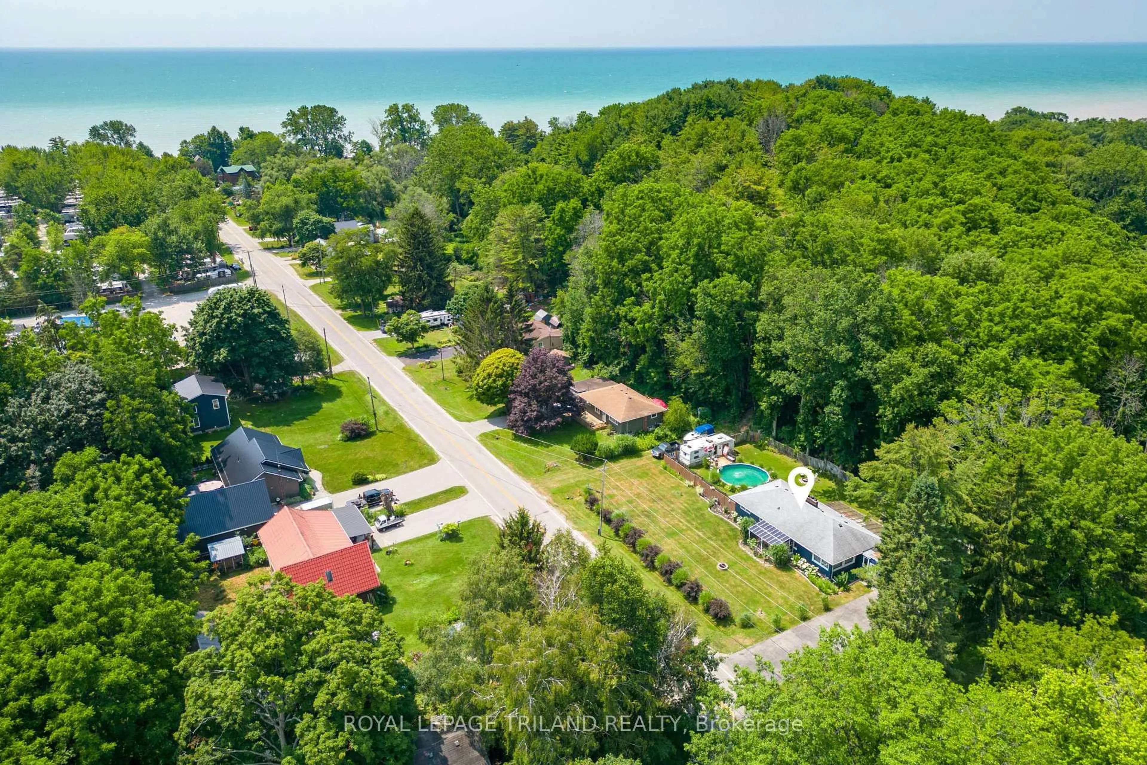 A pic from outside/outdoor area/front of a property/back of a property/a pic from drone, water/lake/river/ocean view for 3585 Imperial Rd, Malahide Ontario N5H 2R2