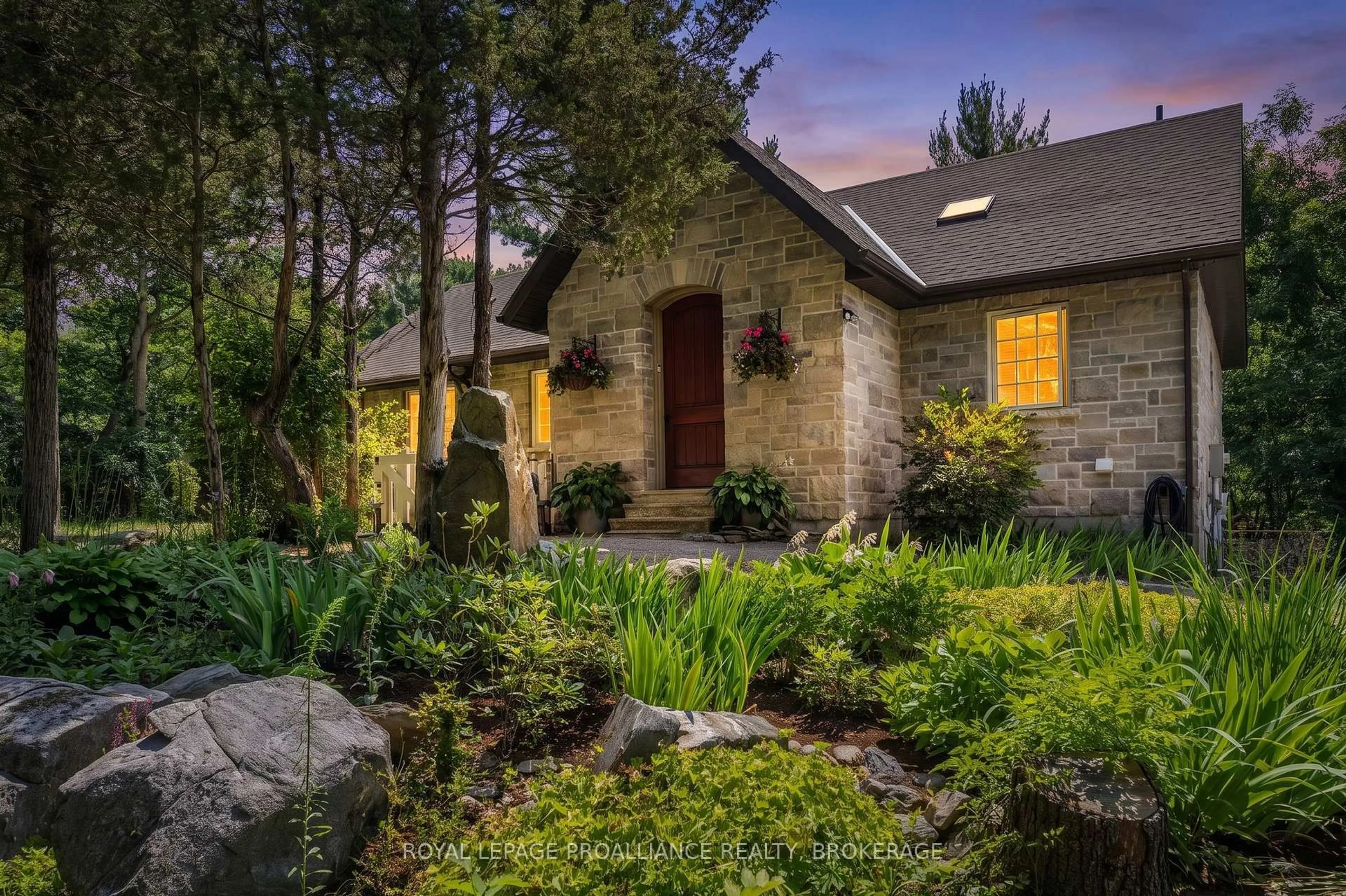 Home with brick exterior material, street for 369 Old River Rd, Front of Yonge Ontario K0E 1R0