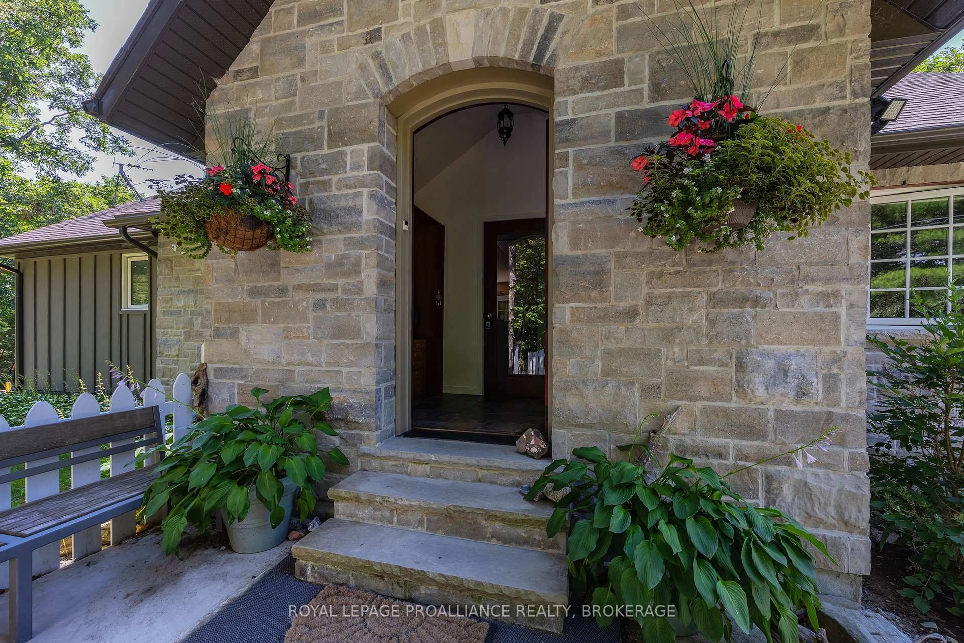 Indoor entryway for 369 Old River Rd, Front of Yonge Ontario K0E 1R0