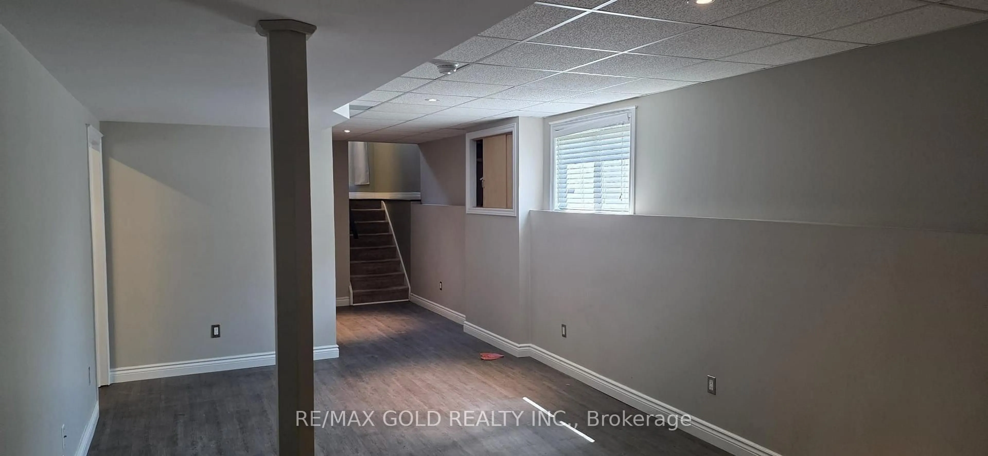 A pic of a room for 11 Rose Ave, Welland Ontario L3C 2W8