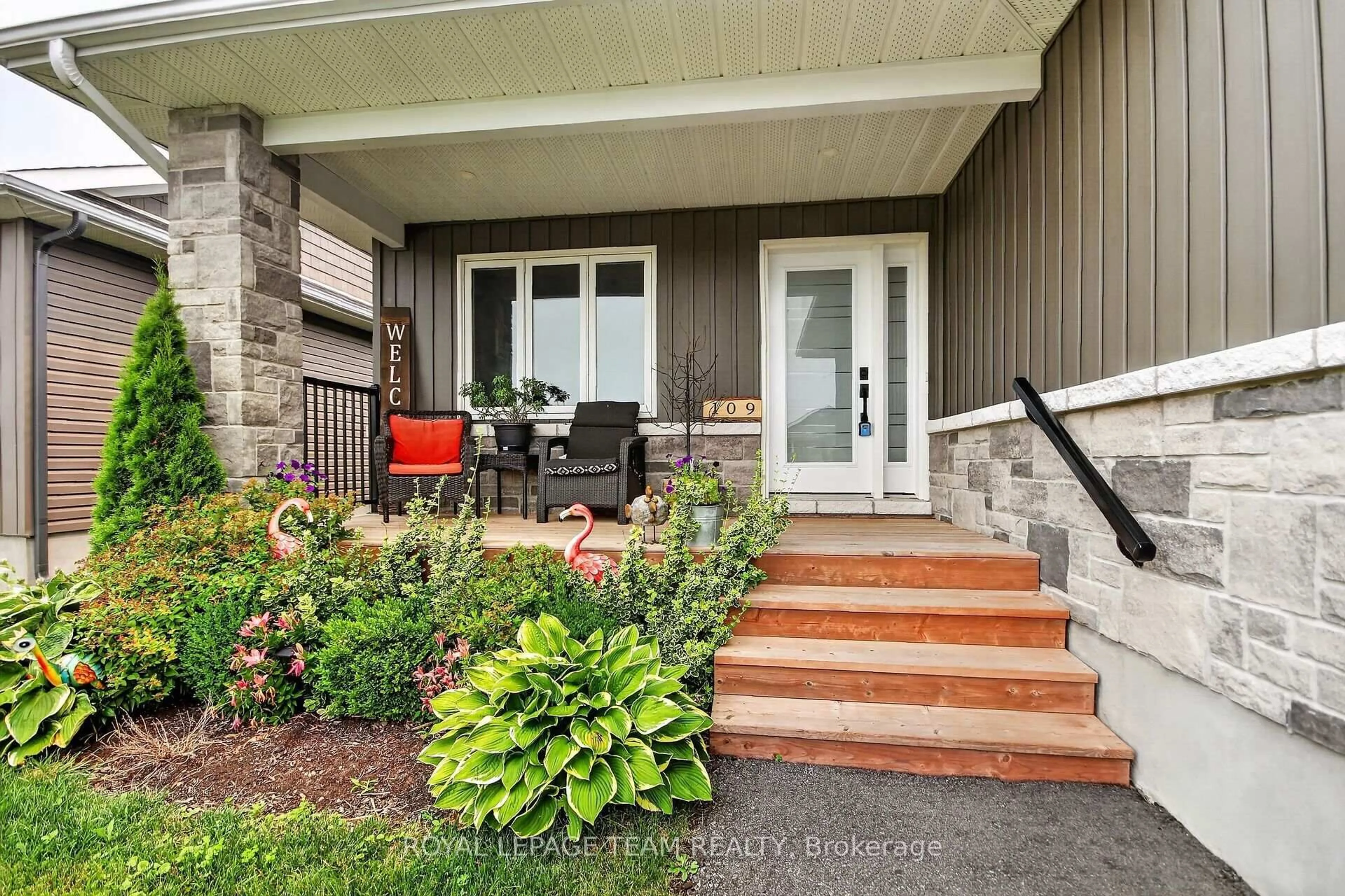 Unknown for 109 James St, North Dundas Ontario K0C 2K0