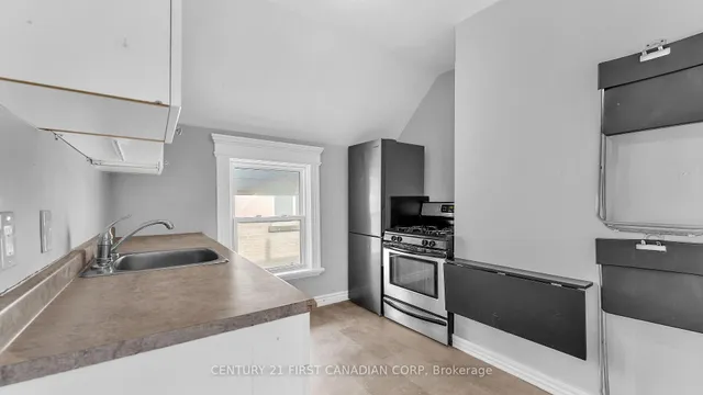 118 Wharncliffe Rd, London South 2
