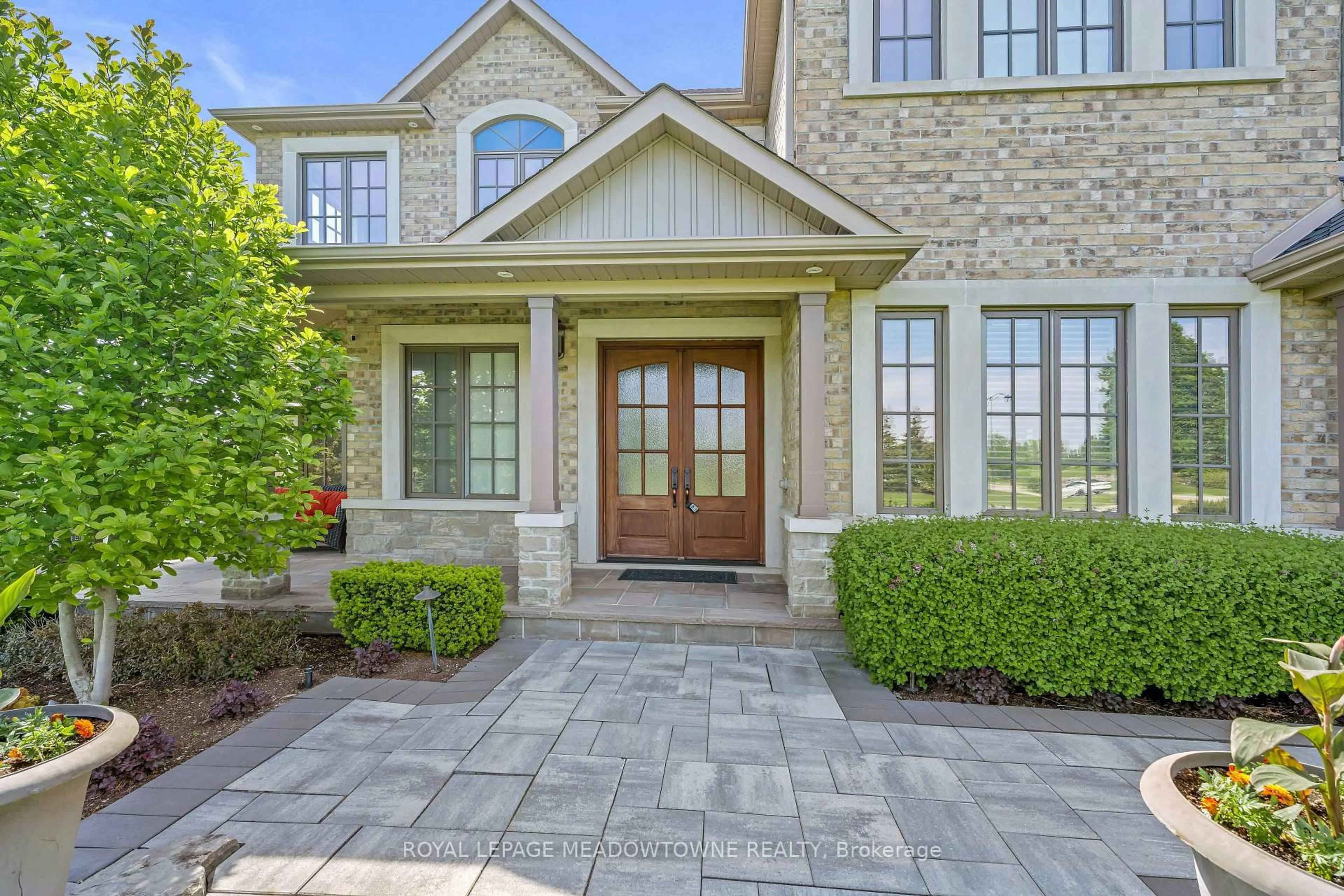 Home with brick exterior material, street for 107 Turner Crt, Erin Ontario N0B 1H0