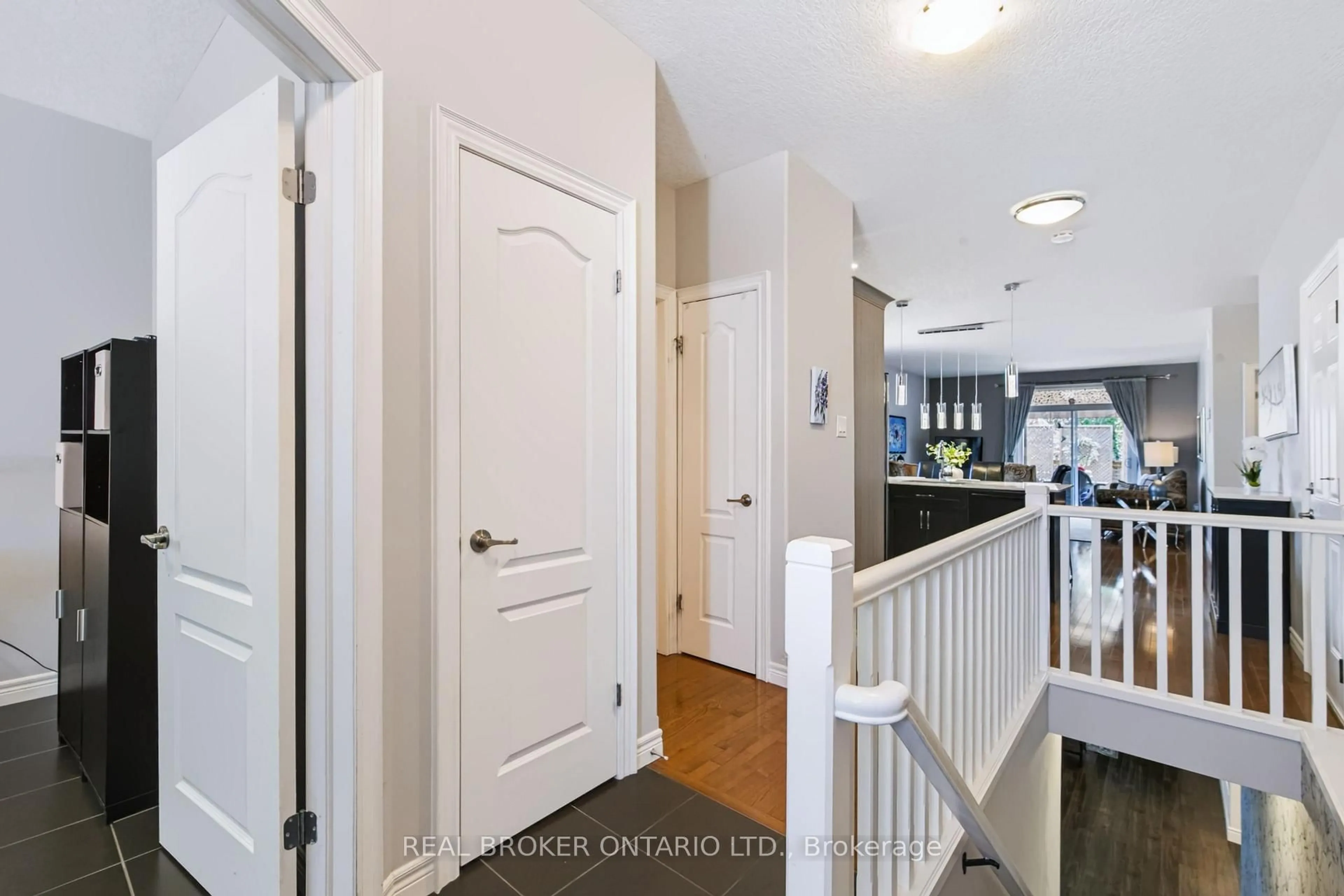 Indoor entryway for 22-244 Dundas St, Brant Ontario N3L 0B4