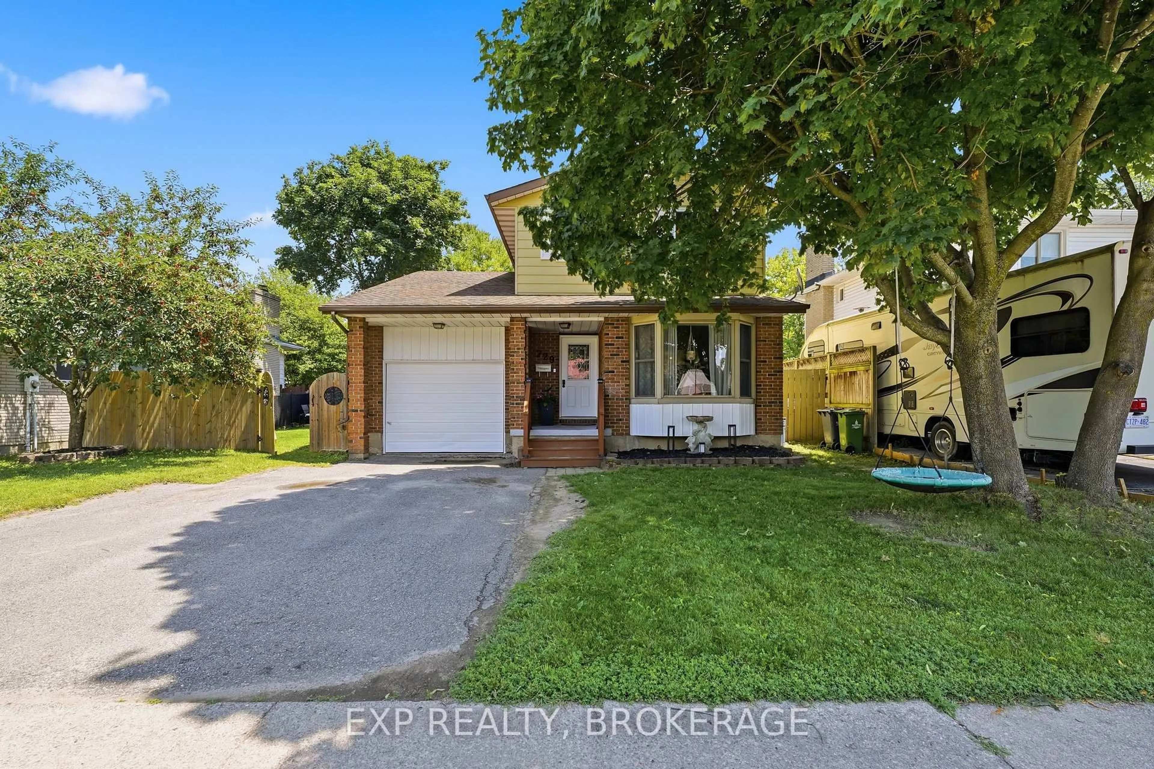 Home with brick exterior material, street for 729 Allum Ave, Kingston Ontario K7M 7A3