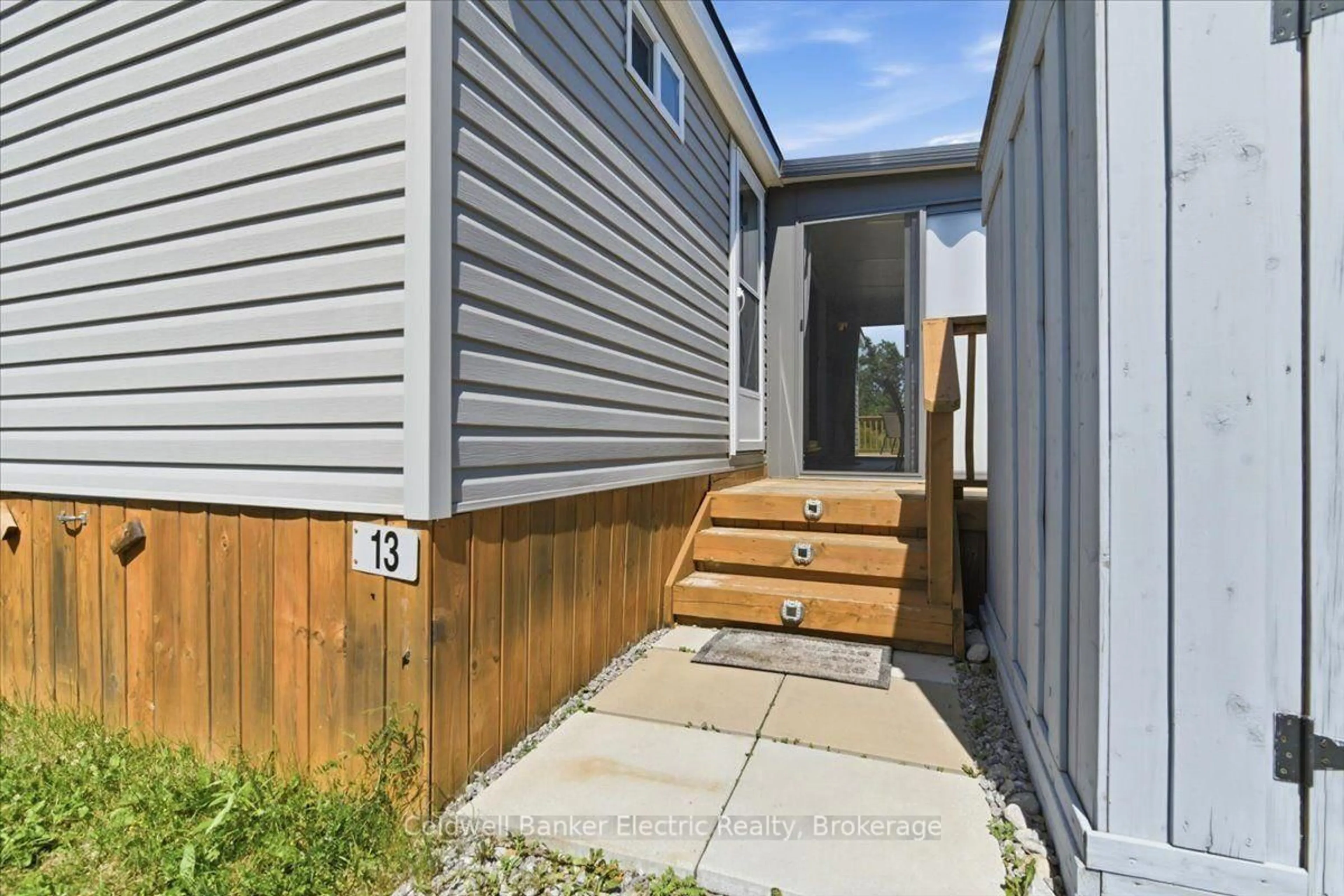 Unknown for 1235 Villiers Line 13 Lambton Ave, Otonabee-South Monaghan Ontario K0L 2G0