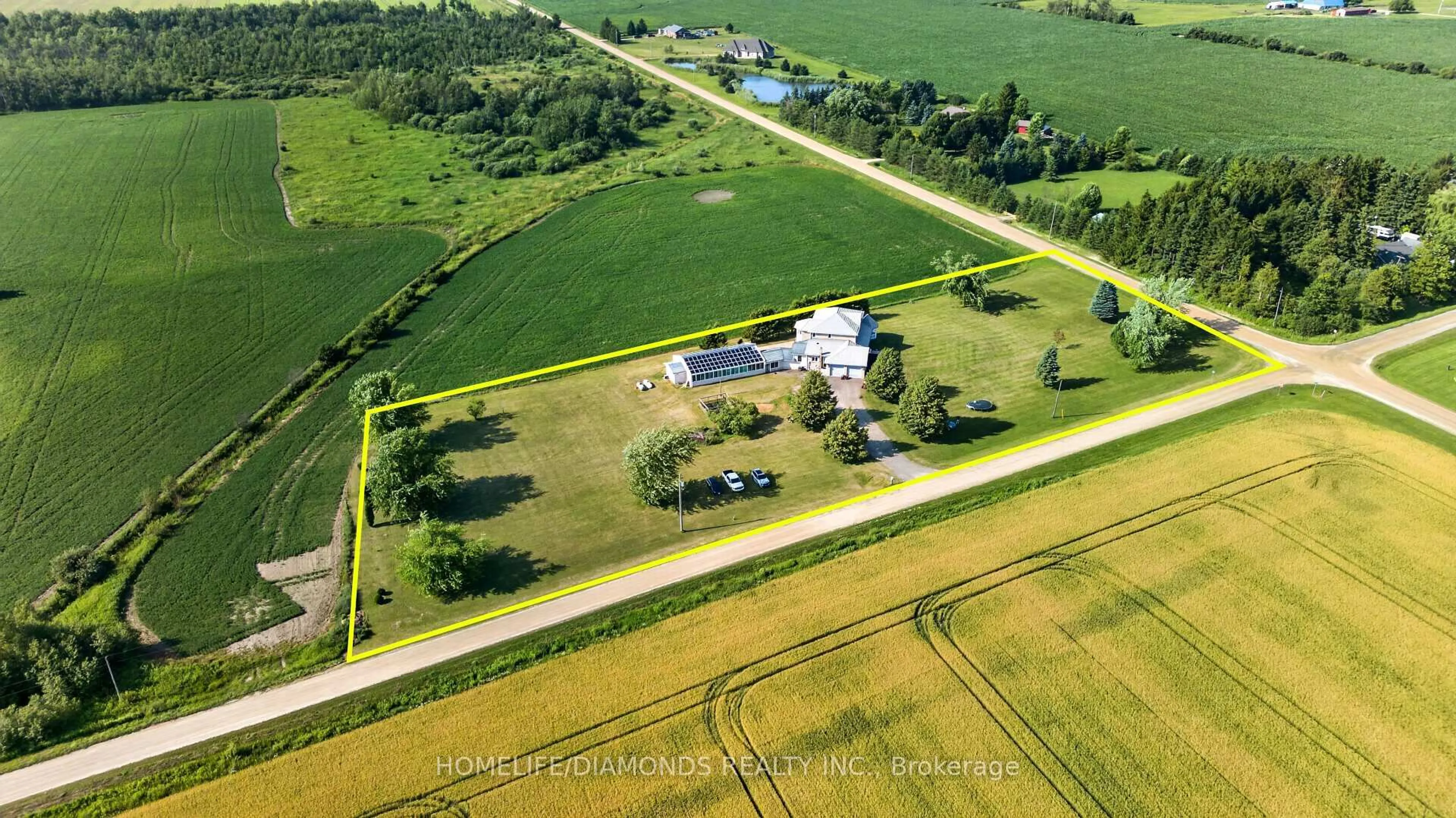 A pic from outside/outdoor area/front of a property/back of a property/a pic from drone, building for 281367 CONCESSION 4-5 Rd, East Luther Grand Valley Ontario L0N 1G0