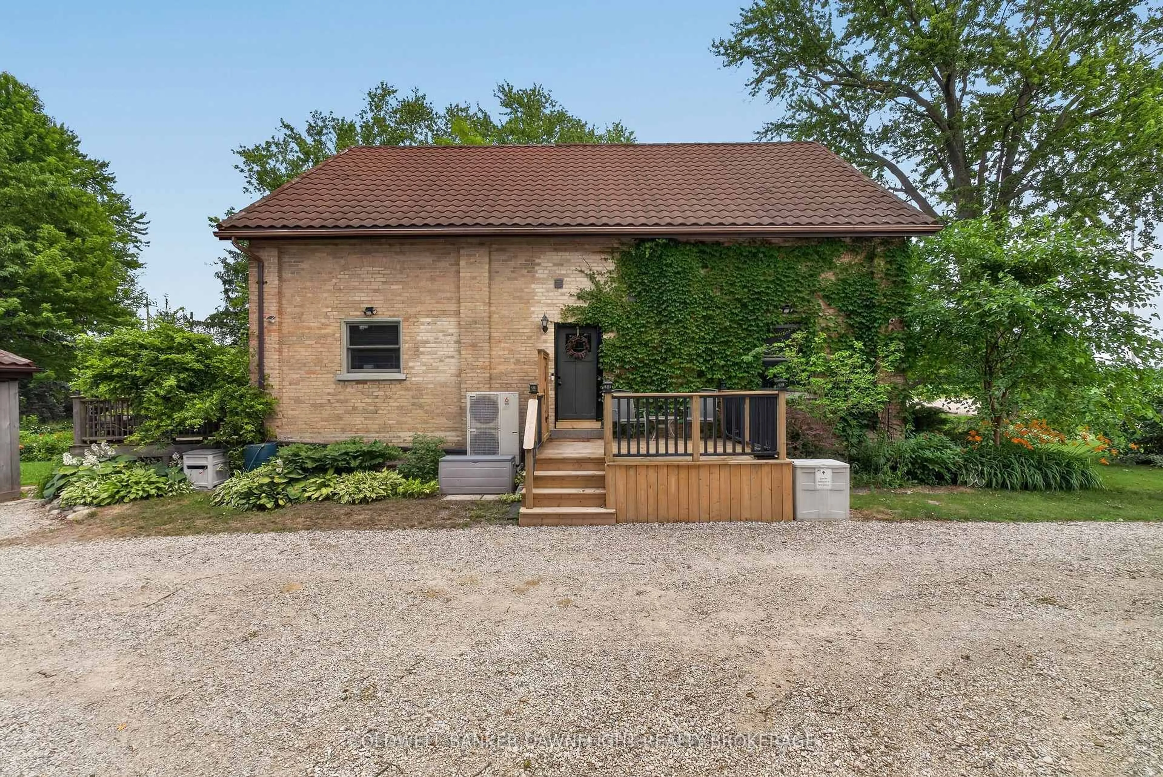 Home with brick exterior material, building for 15750 Fifteen Mile Rd, Middlesex Centre Ontario N0M 1P0