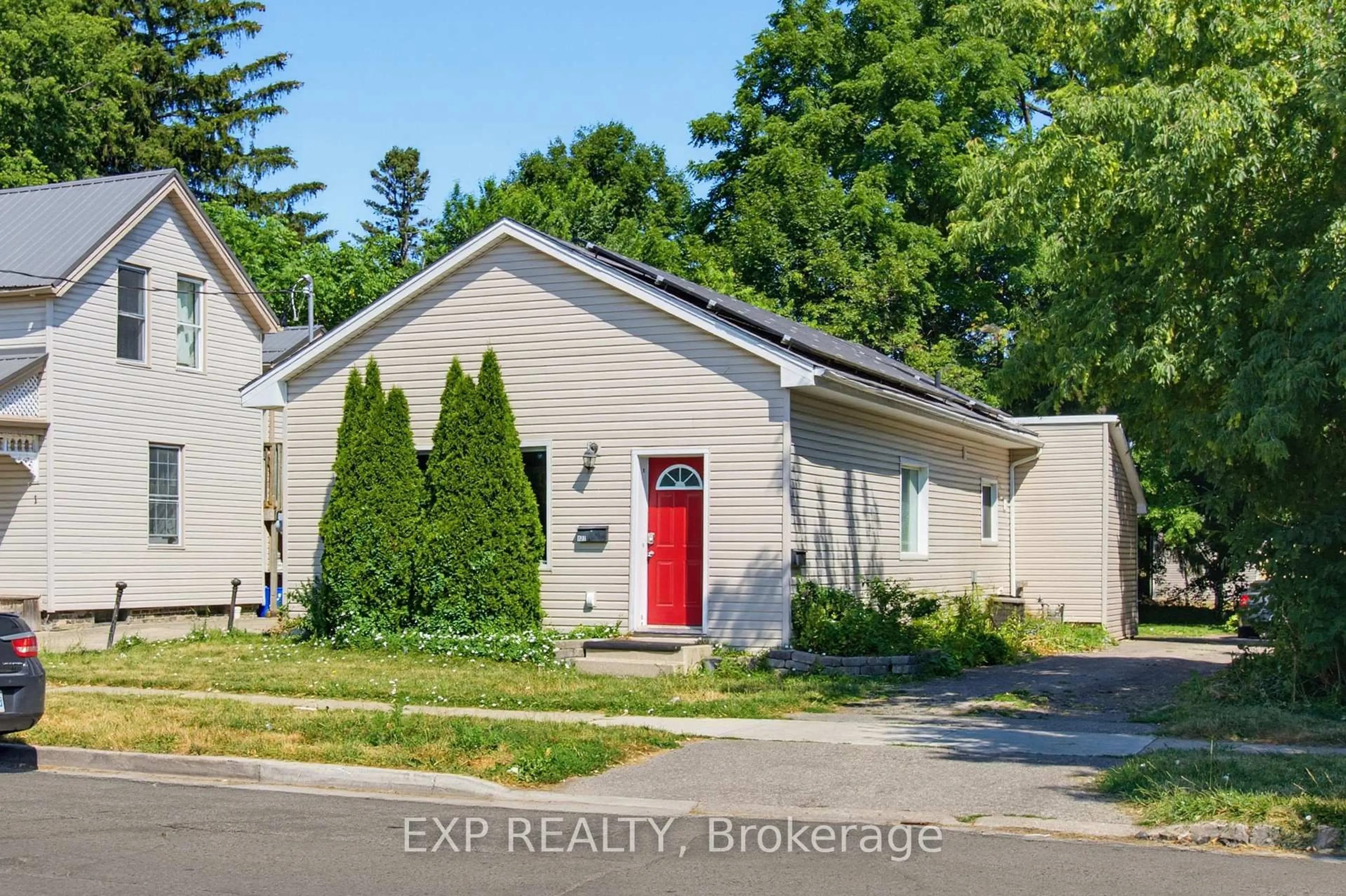 Unknown for 121 Mount Pleasant Ave, London North Ontario N6H 1E1