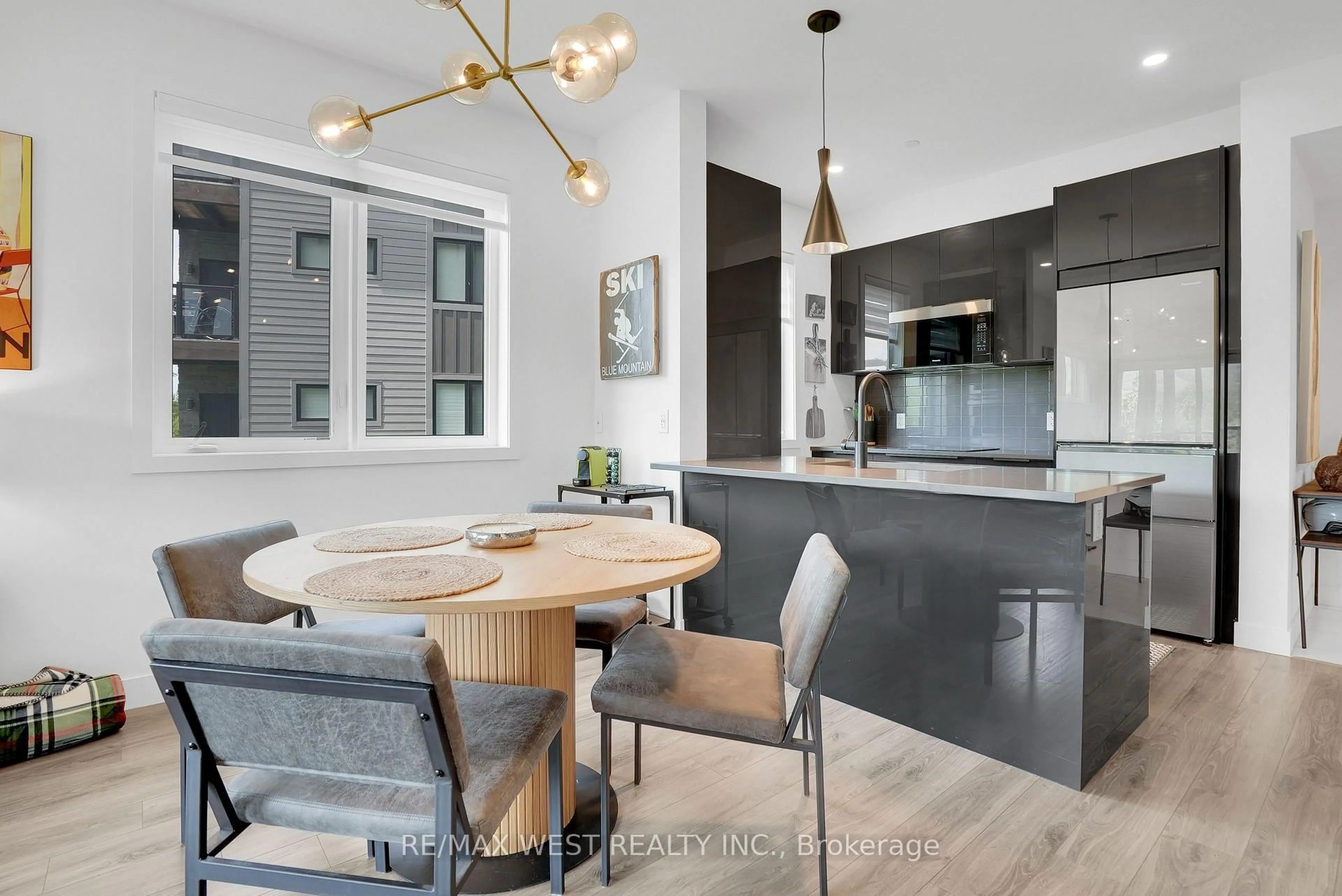 Open concept kitchen, unknown for 20 Beckwith Lane #202, Blue Mountains Ontario L9Y 3B6
