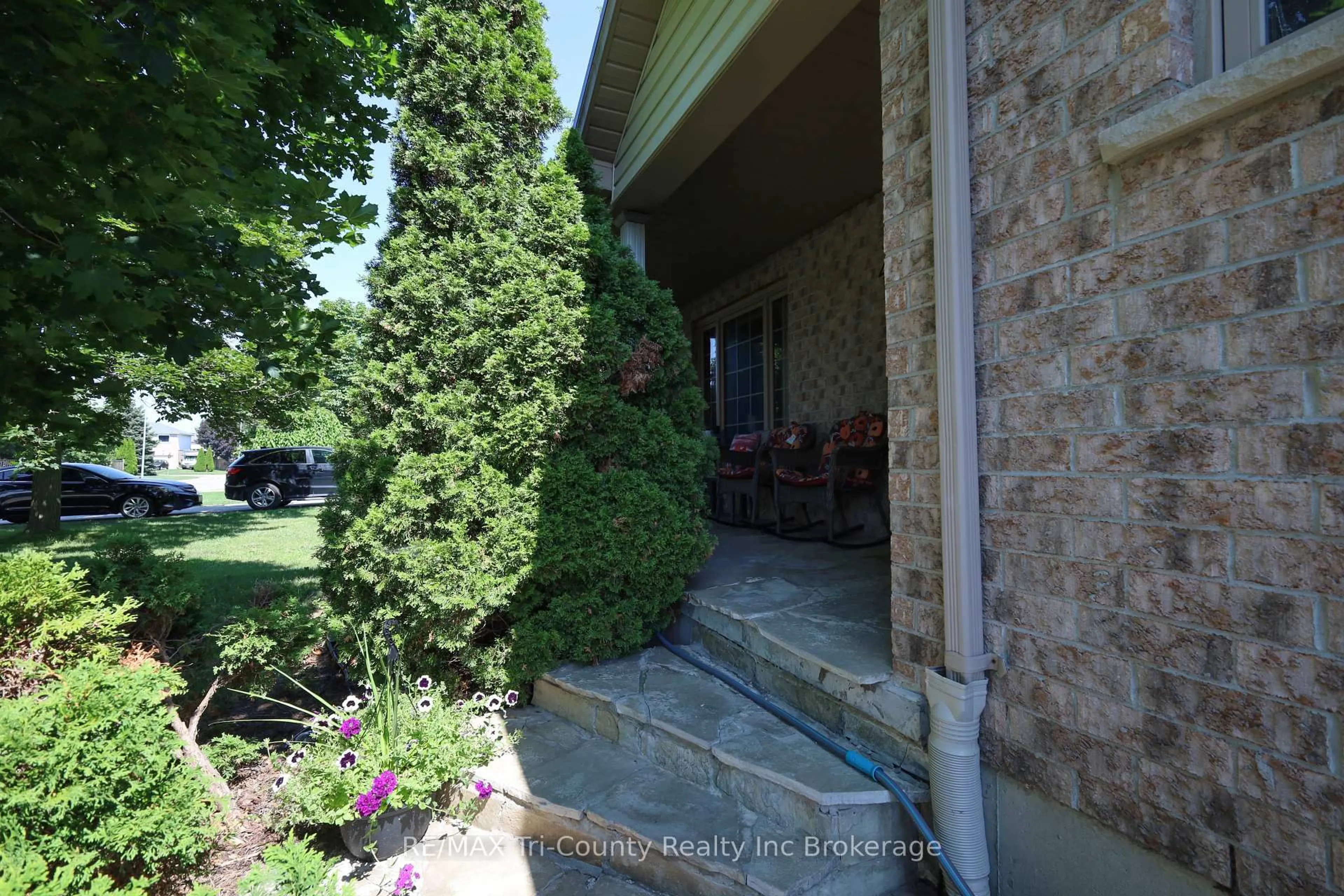 Unknown for 43 Trillium Dr, Tillsonburg Ontario N4G 5S8