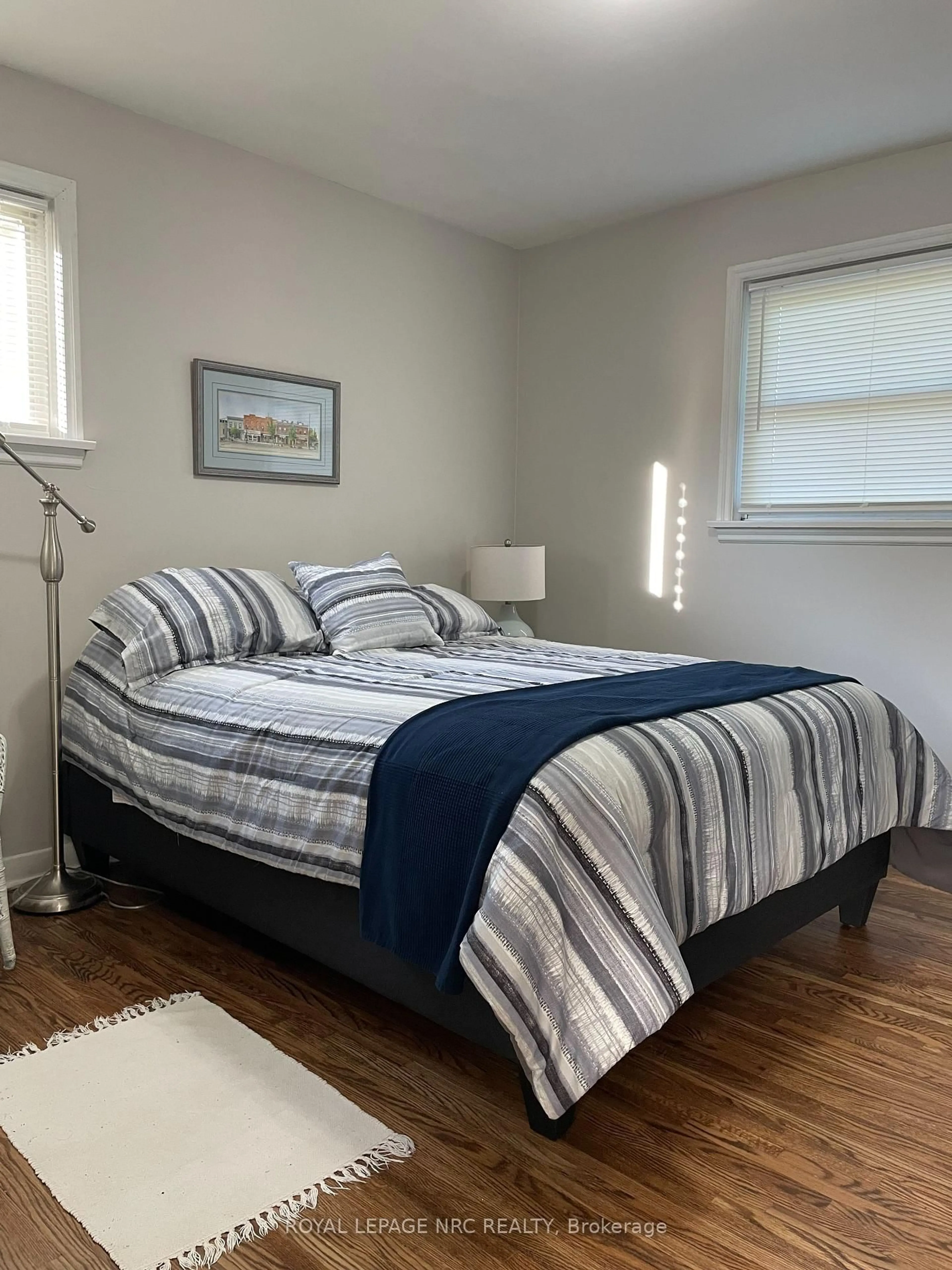 Bedroom with bed, unknown for 22 Dunblane Ave, St. Catharines Ontario L2M 3Z7