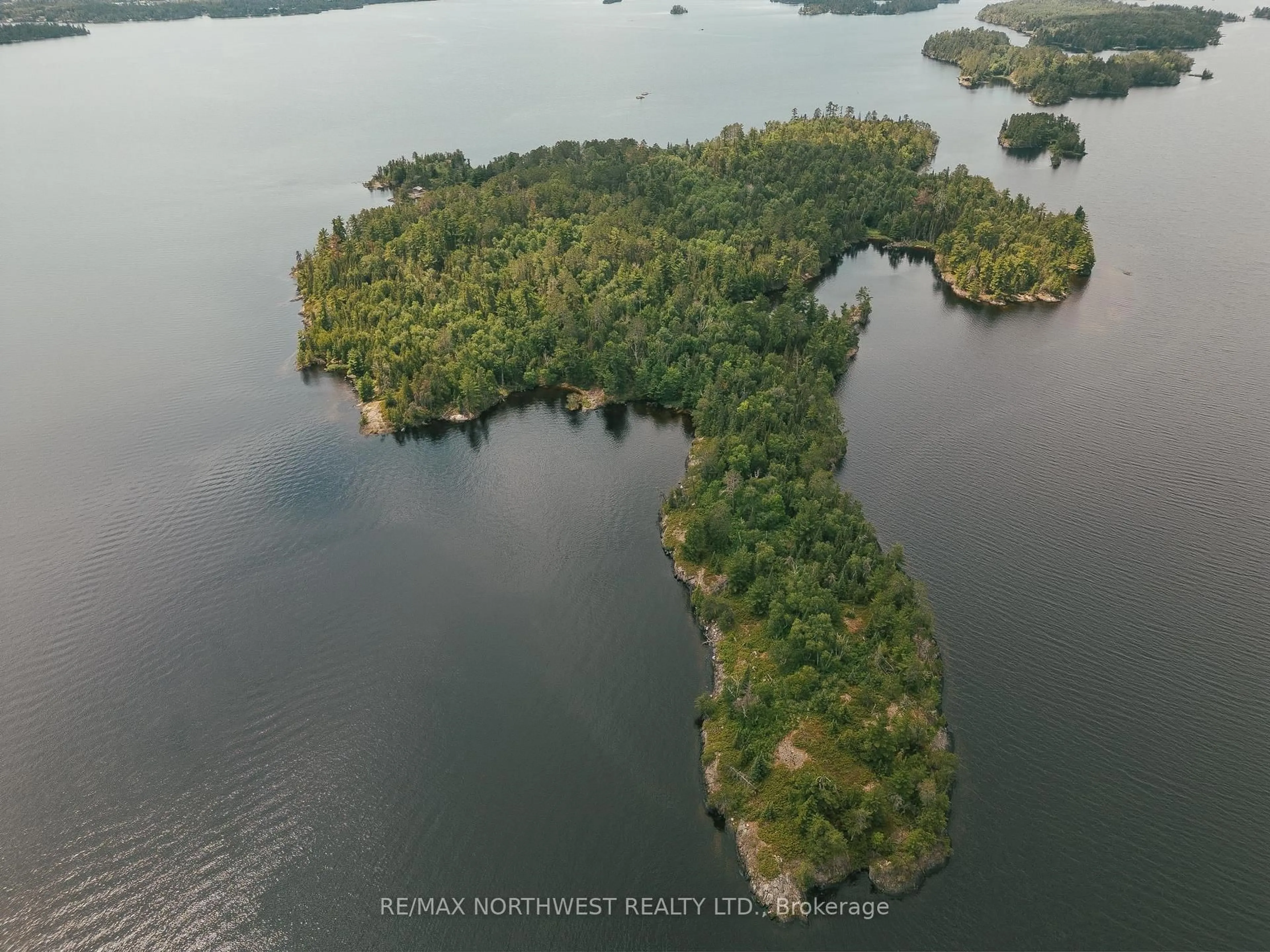 A pic from outside/outdoor area/front of a property/back of a property/a pic from drone, water/lake/river/ocean view for 1 Red Pine Island, Rainy River Remote Area Ontario P9A 3M3