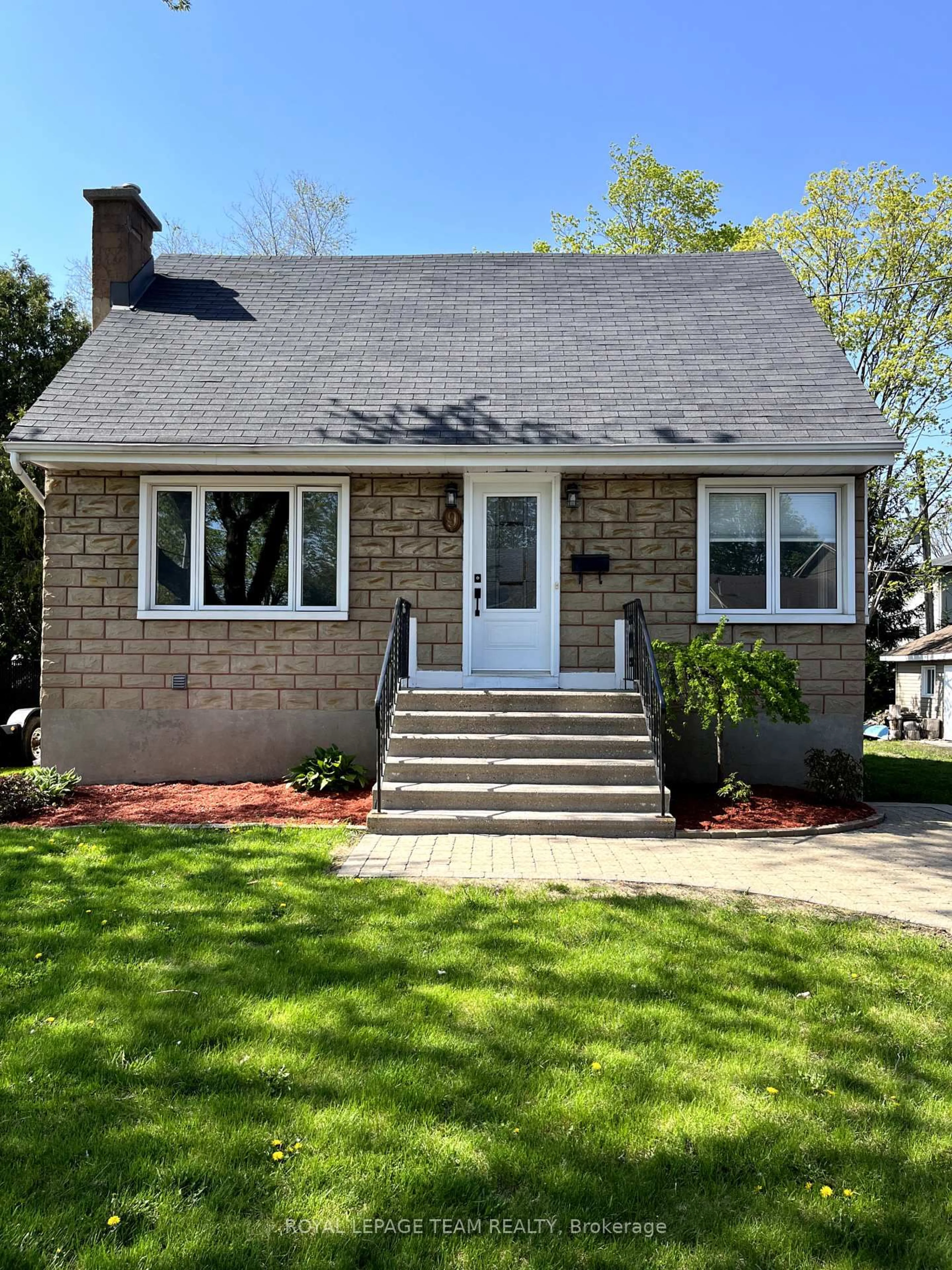 Home with vinyl exterior material, street for 9 Tower Rd, Ottawa Ontario K2G 2E2