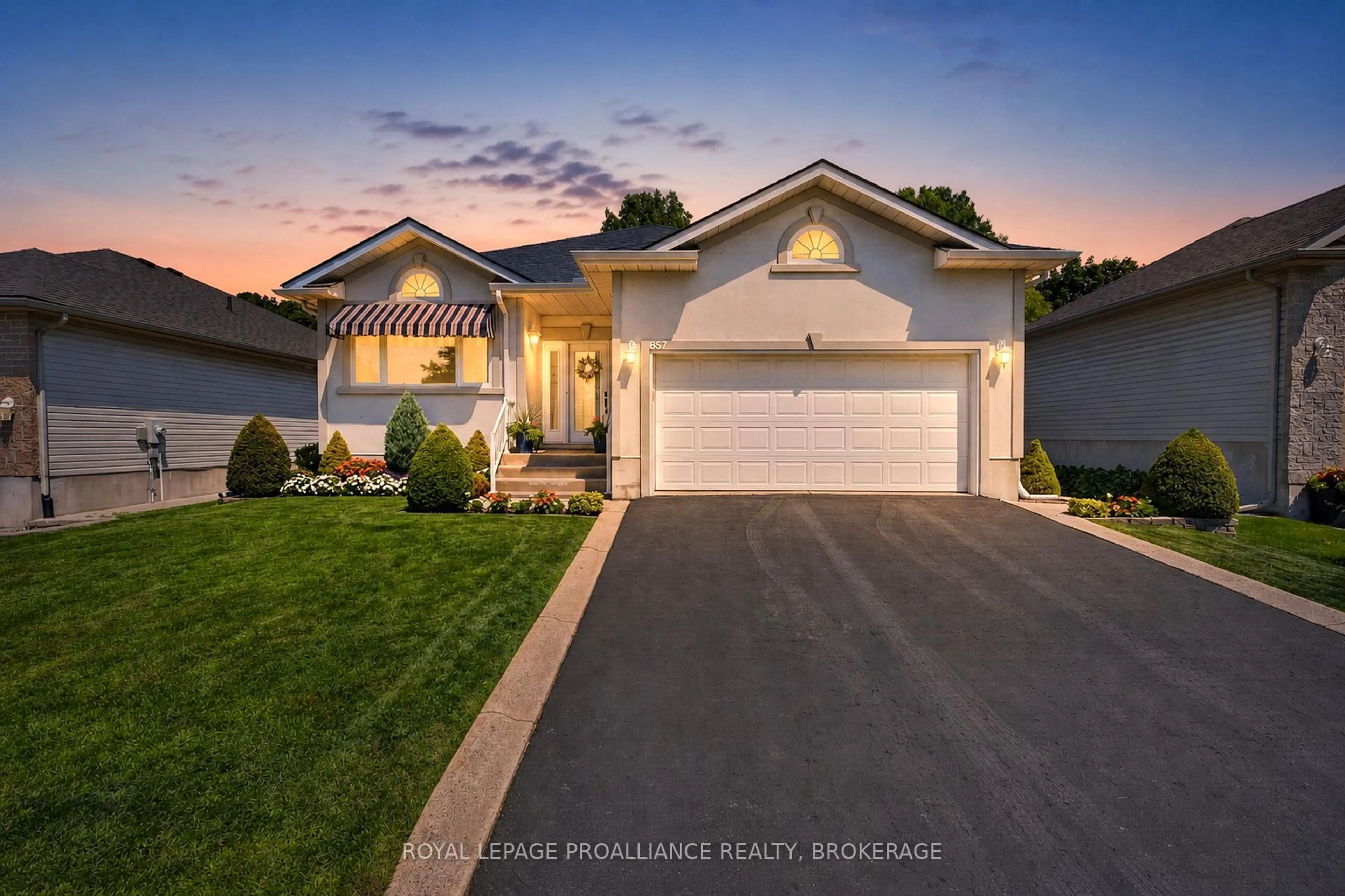 Home with vinyl exterior material, street for 657 Roosevelt Dr, Kingston Ontario K7M 8T8