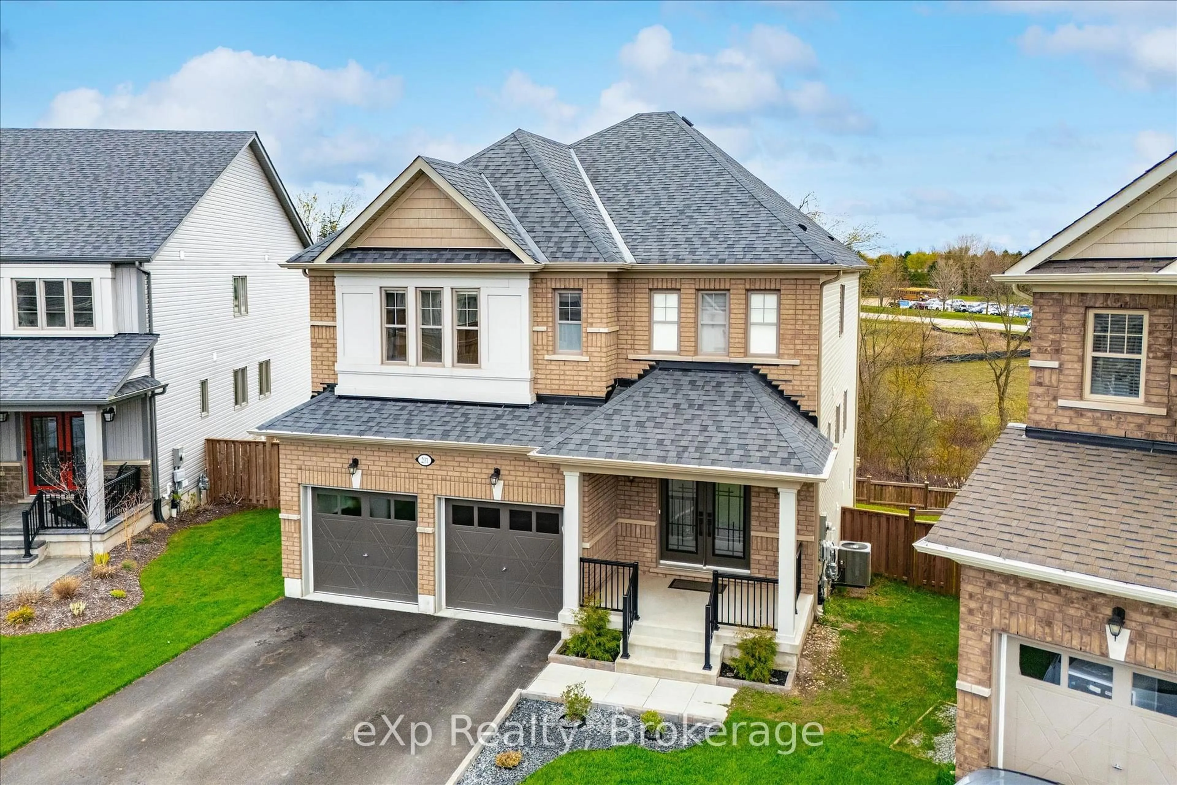 A pic from outside/outdoor area/front of a property/back of a property/a pic from drone, street for 201 McFarlane Cres, Centre Wellington Ontario N1M 0G5