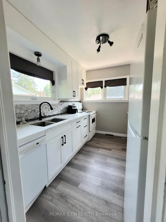 1385 7th Ave, Owen Sound 2