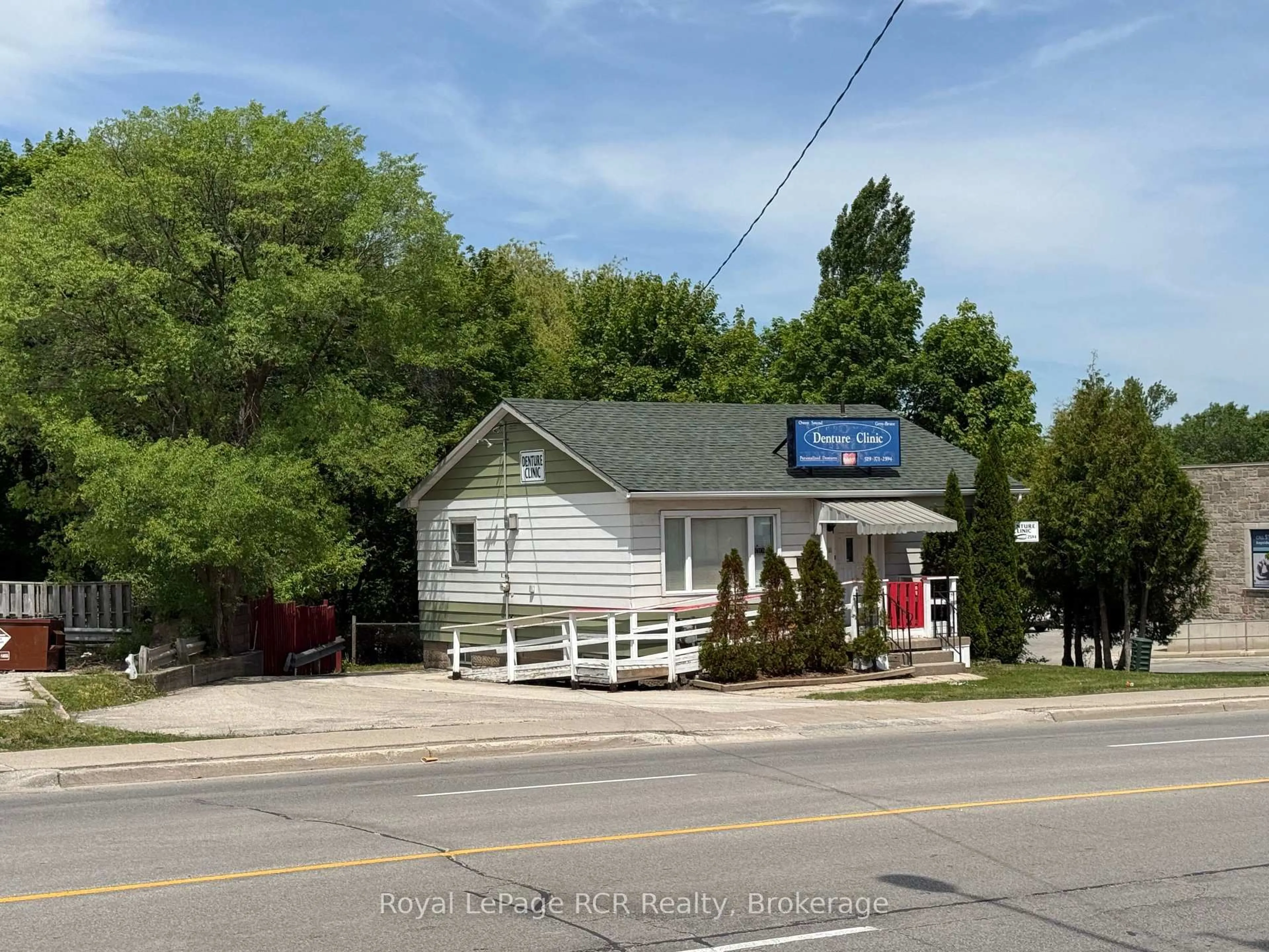 Unknown for 1514 9th Ave, Owen Sound Ontario N4K 3G1
