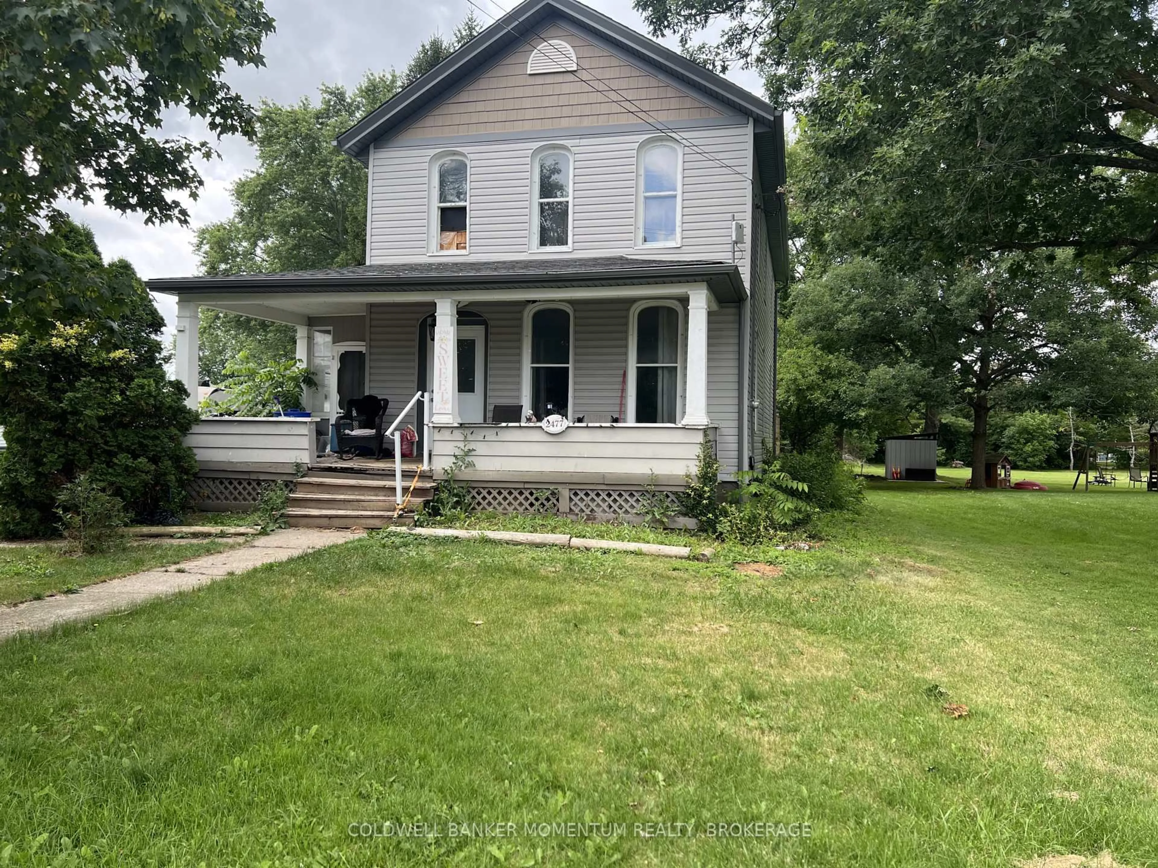 A pic from outside/outdoor area/front of a property/back of a property/a pic from drone, street for 2477 Stevensville Rd, Fort Erie Ontario L0S 1S0