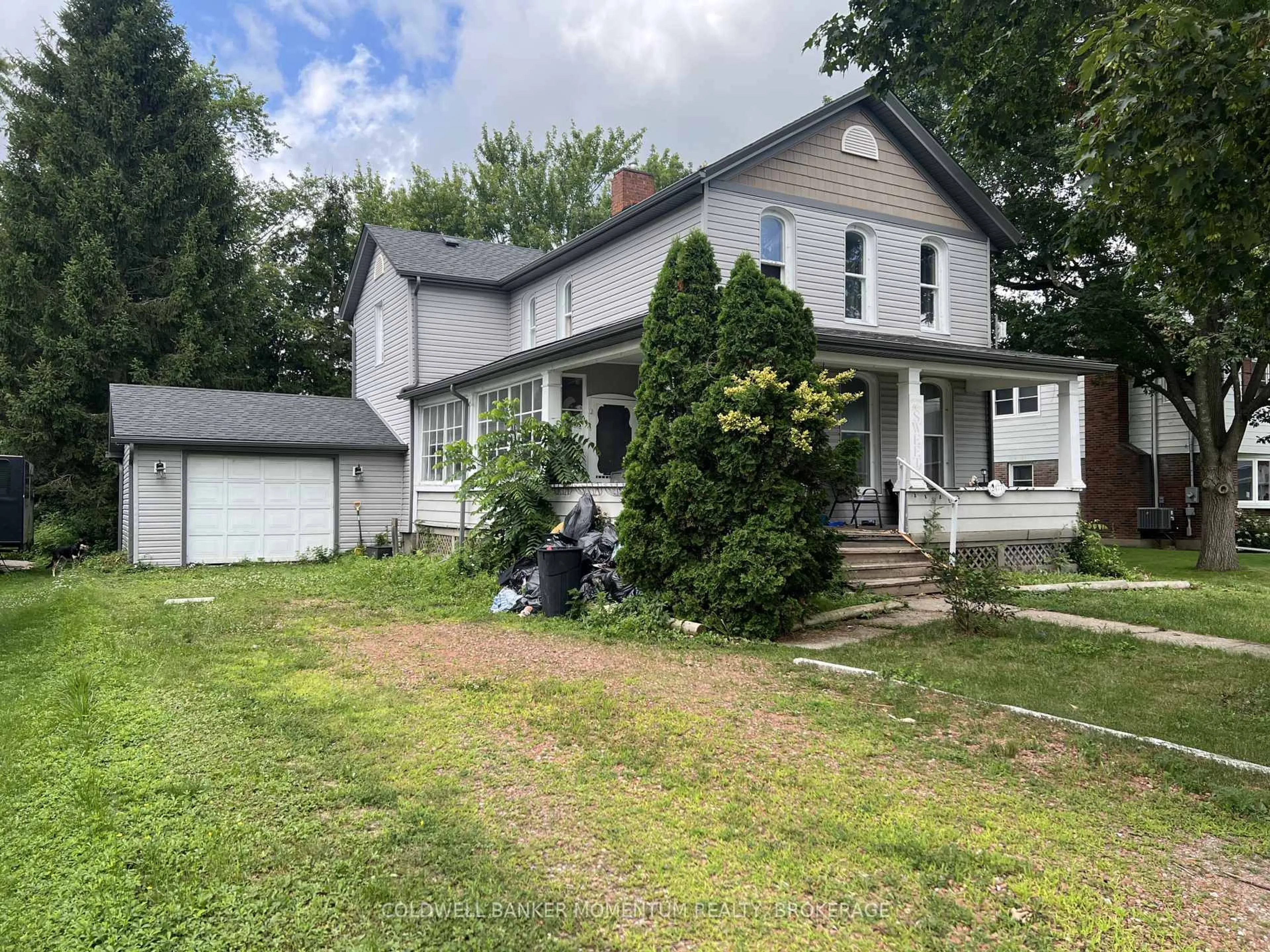 A pic from outside/outdoor area/front of a property/back of a property/a pic from drone, street for 2477 Stevensville Rd, Fort Erie Ontario L0S 1S0
