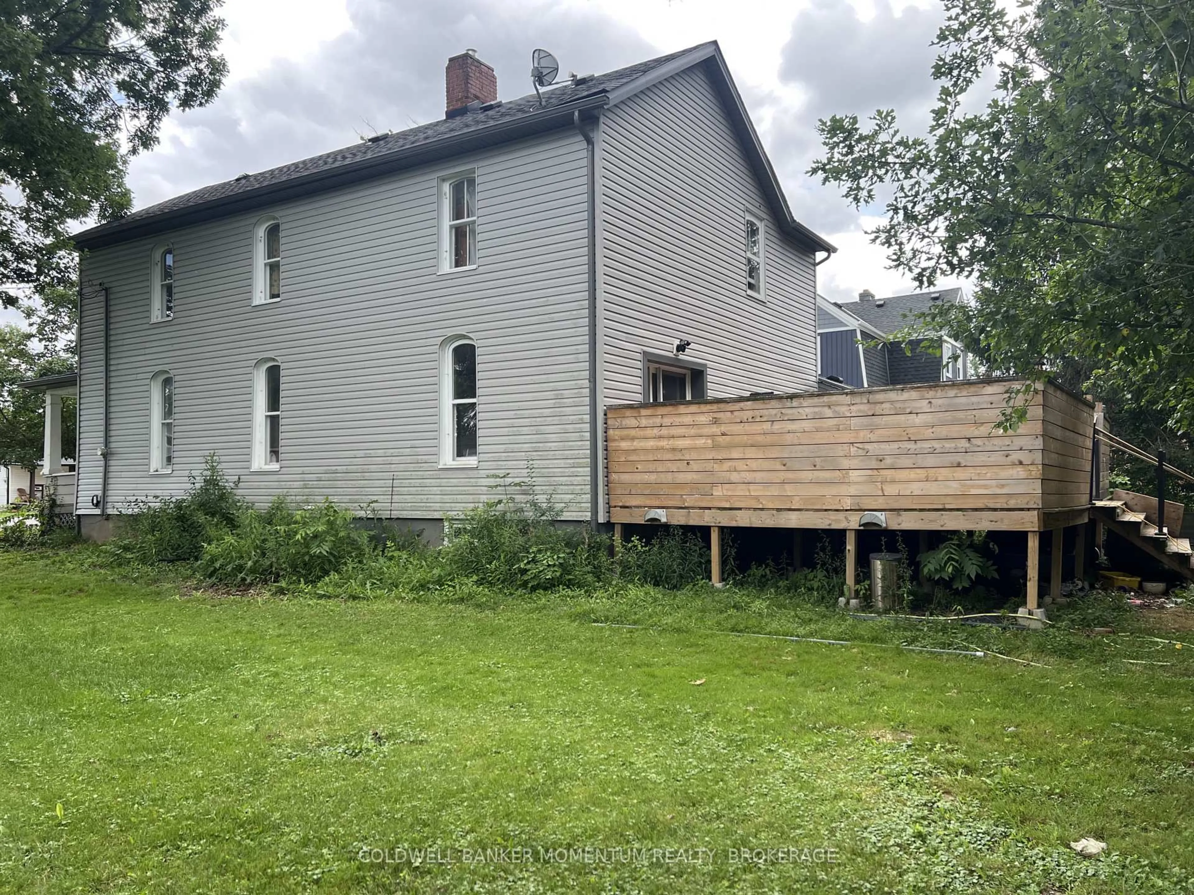 A pic from outside/outdoor area/front of a property/back of a property/a pic from drone, building for 2477 Stevensville Rd, Fort Erie Ontario L0S 1S0