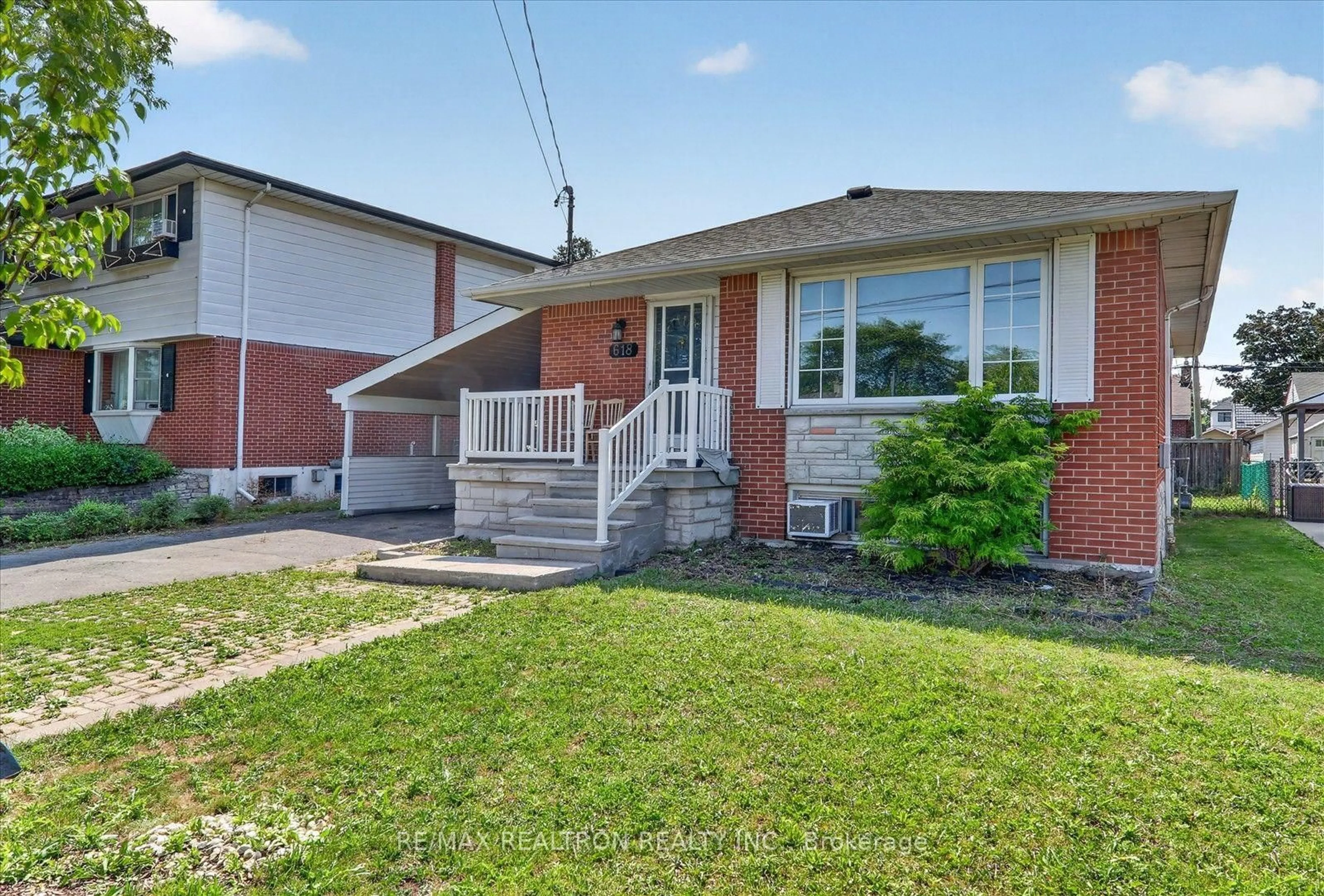 Home with brick exterior material, street for 618 Upper Ottawa St, Hamilton Ontario L8T 3T5