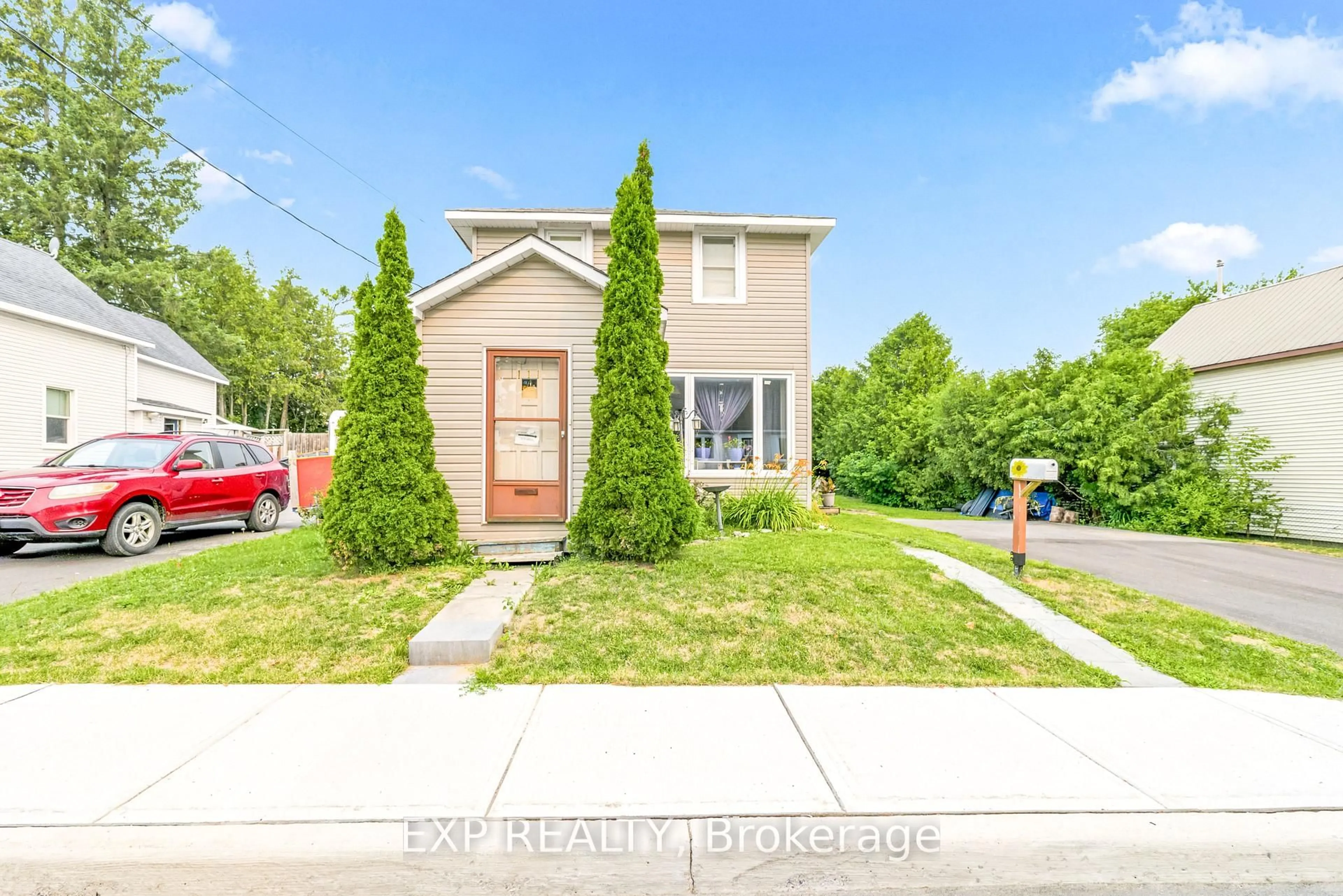 Unknown for 111 MACDONALD St, Arnprior Ontario K7S 2W7