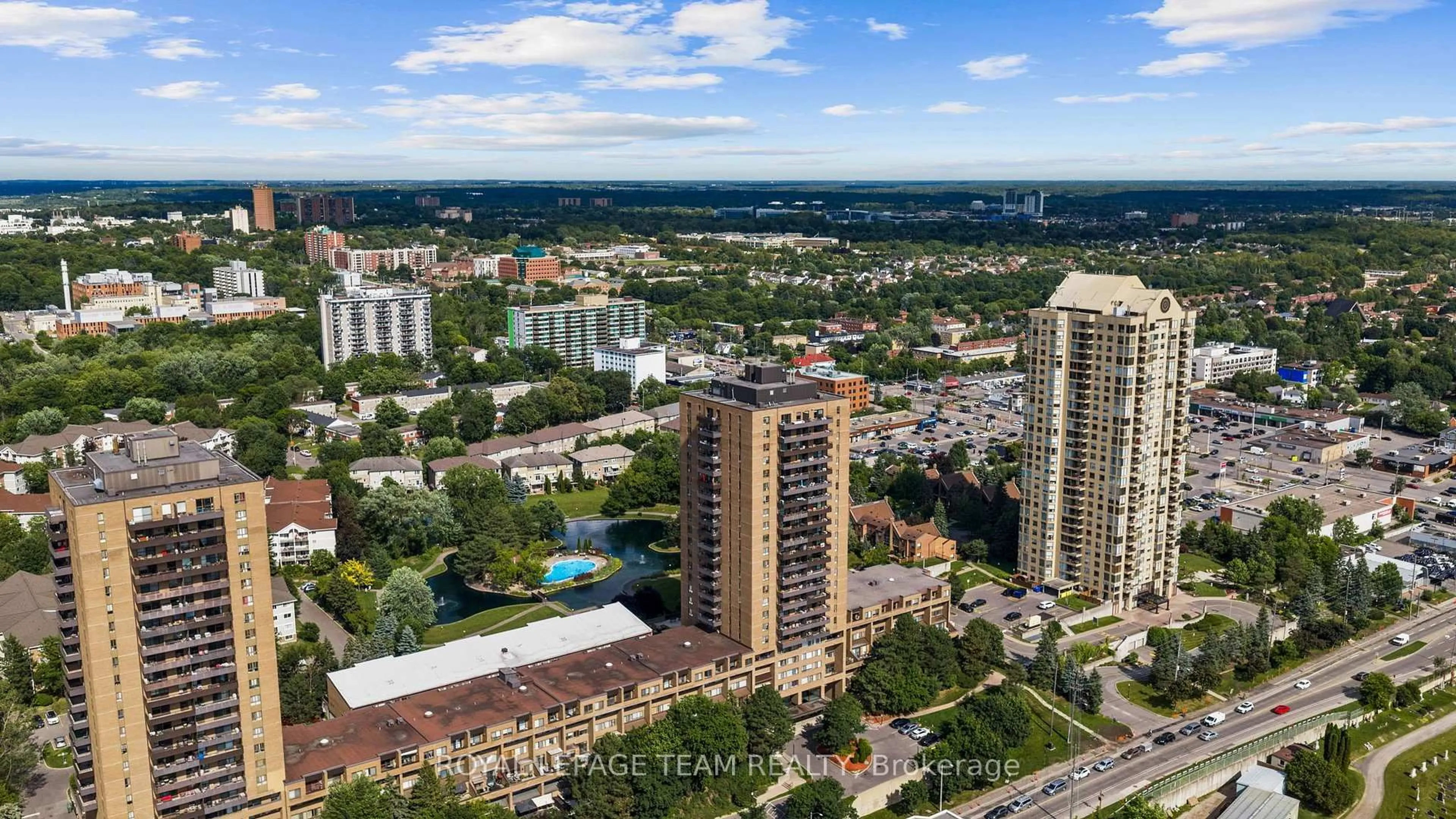 A pic from outside/outdoor area/front of a property/back of a property/a pic from drone, city buildings view from balcony for 515 St Laurent Blvd #912, Ottawa Ontario K1K 3X5