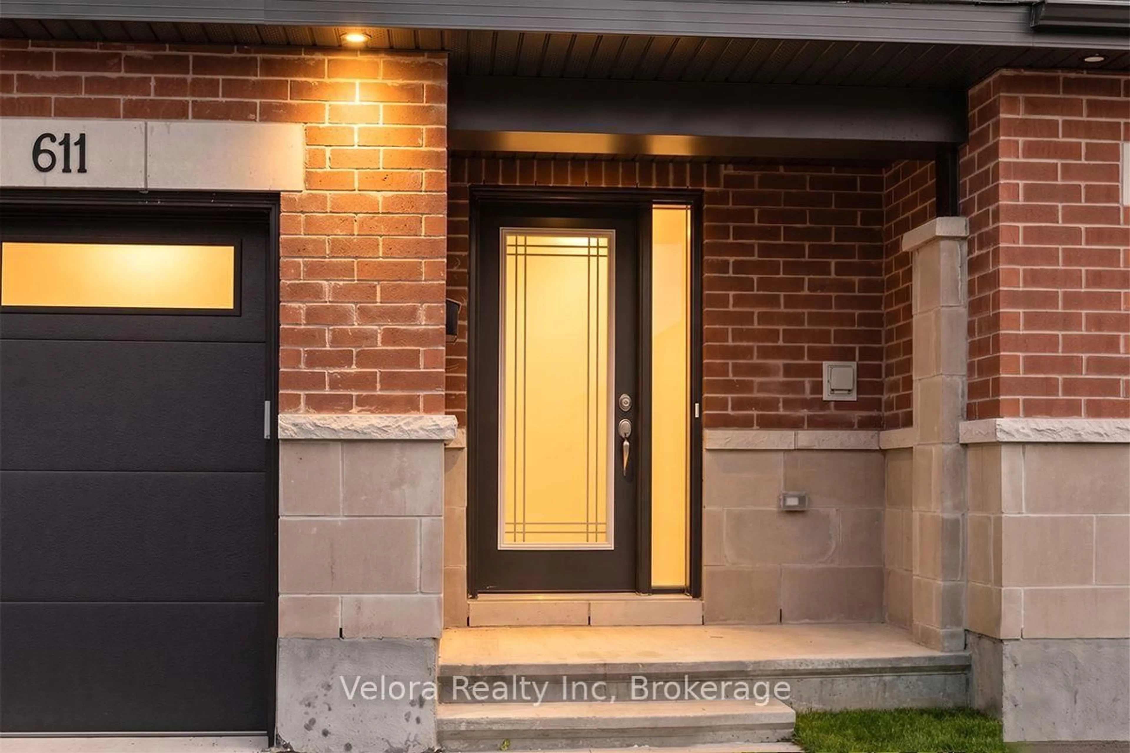 Home with brick exterior material, street for 611 Knotridge St, Ottawa Ontario K1W 0M3