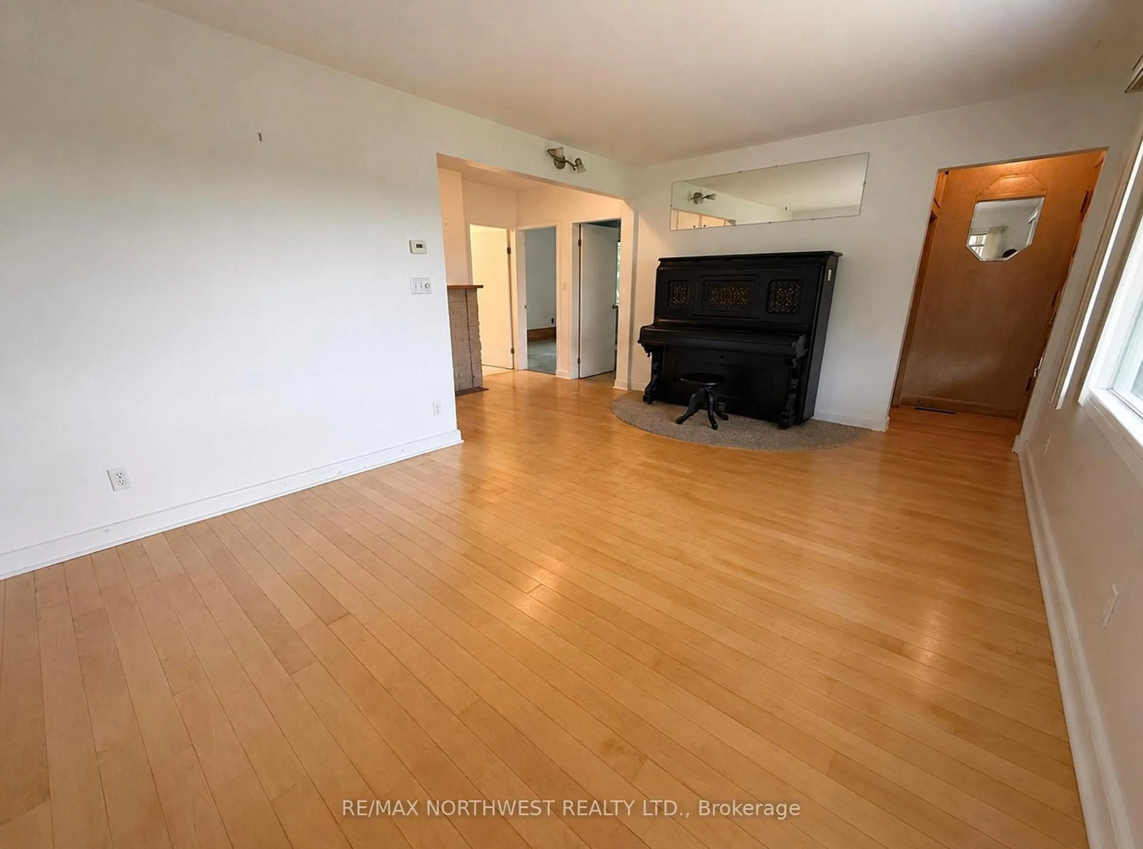 A pic of a room for 528 Eighth Street, Kenora Ontario P0X 1C0
