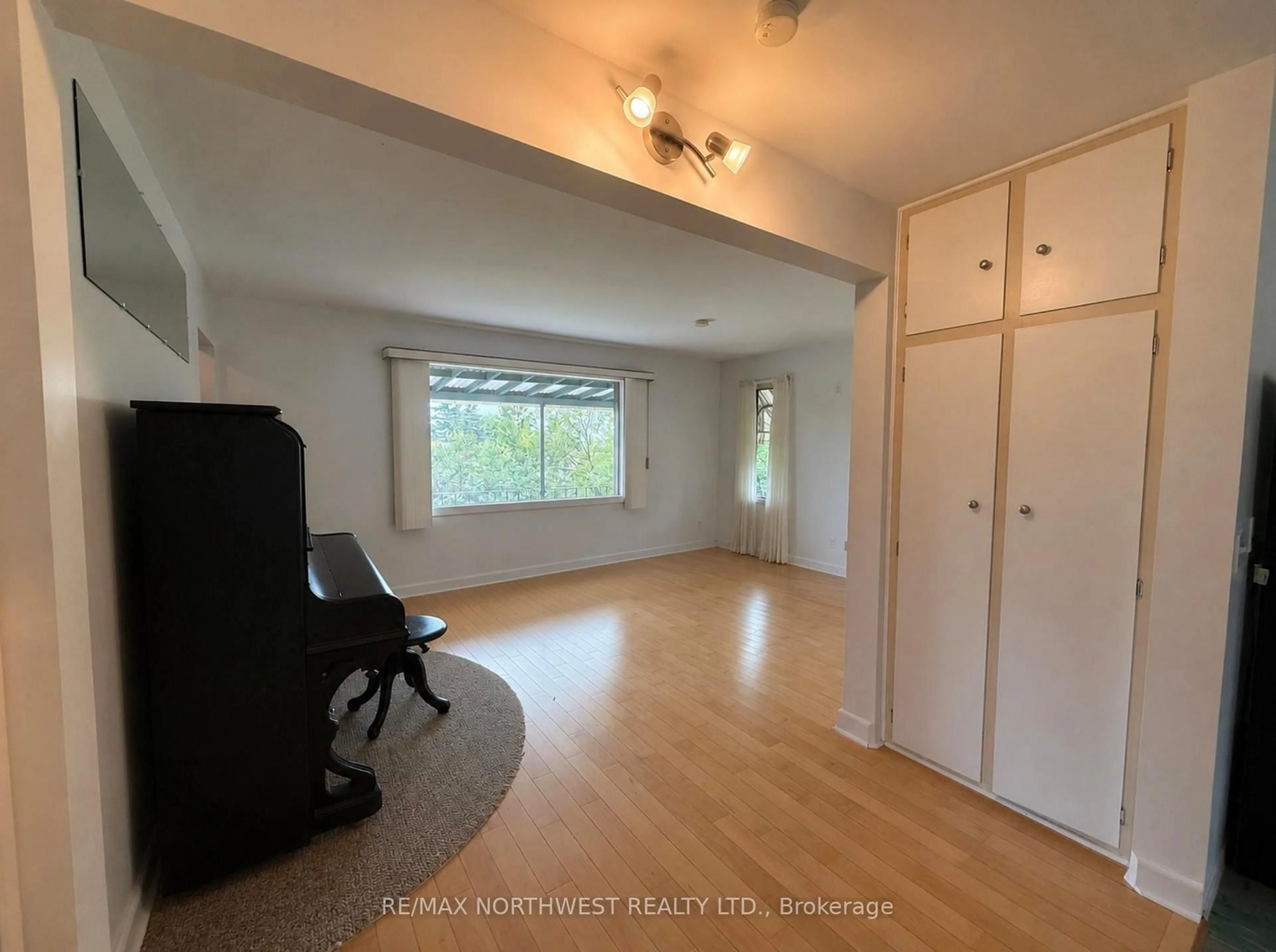 A pic of a room for 528 Eighth Street, Kenora Ontario P0X 1C0
