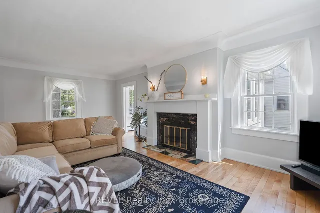 166 North St, Fort Erie 5