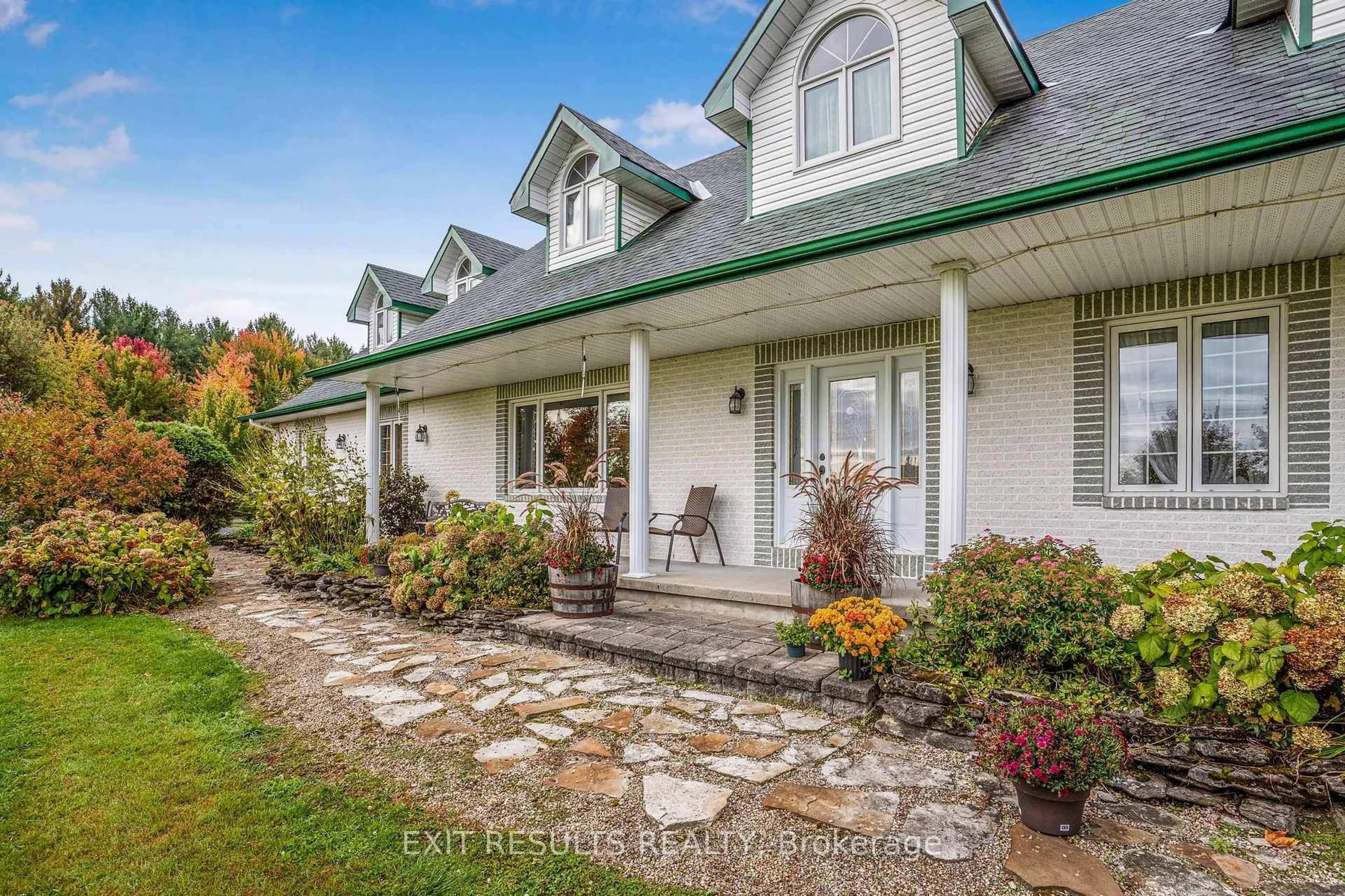 Unknown for 638 St Thomas Rd, Russell Ontario K0A 1W0