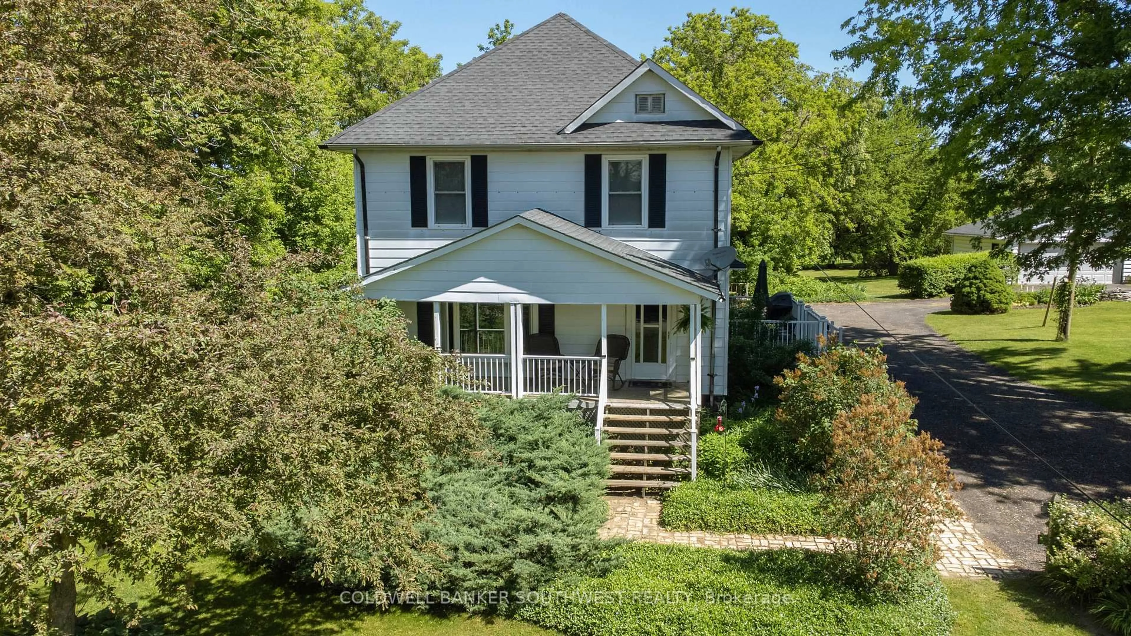A pic from outside/outdoor area/front of a property/back of a property/a pic from drone, street for 5848 DOUGLAS Line, Lambton Shores Ontario N0N 1J5