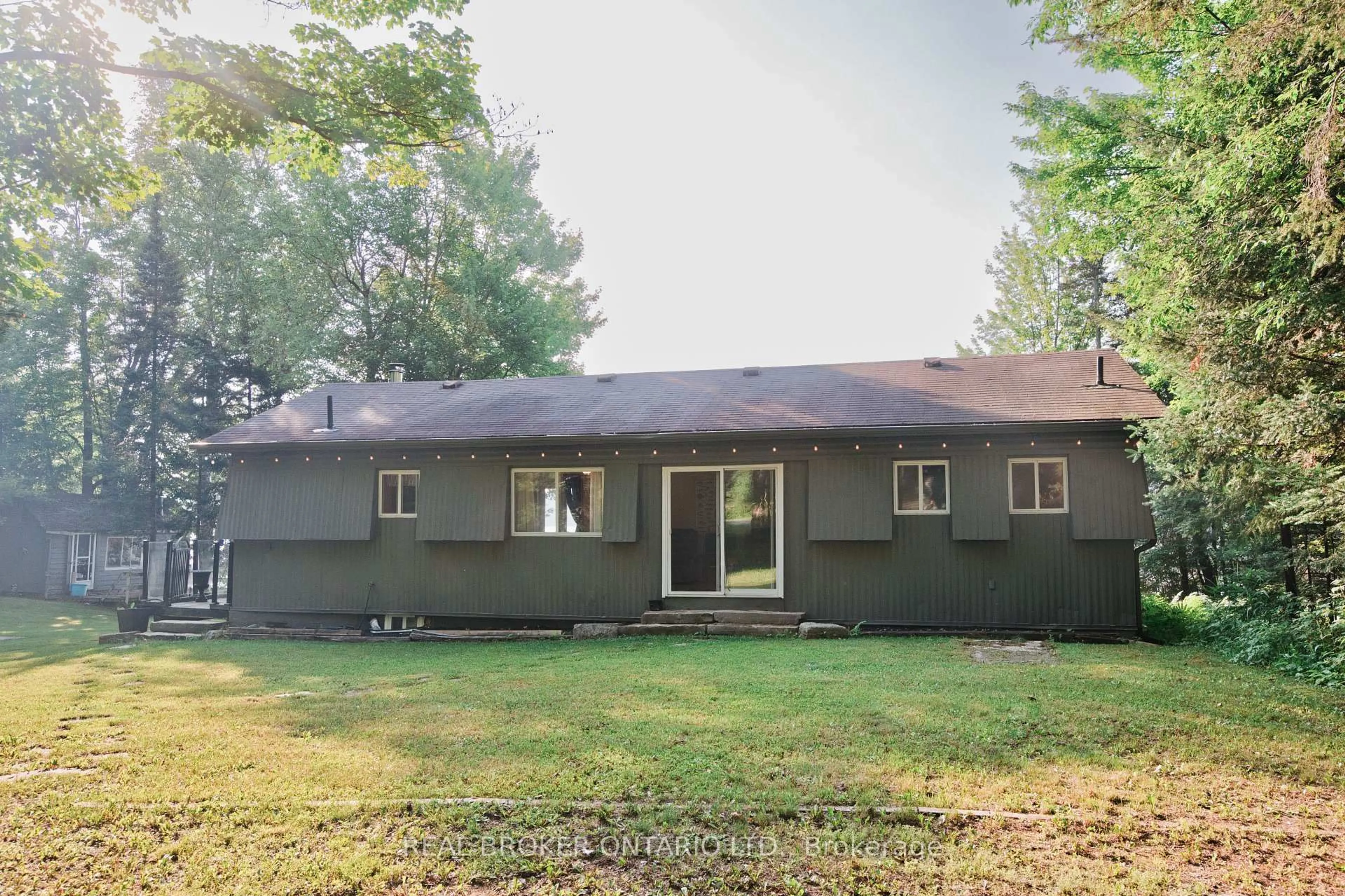 Home with vinyl exterior material, unknown for 107 SCARLETT Rd, Machar Ontario P0A 1X0