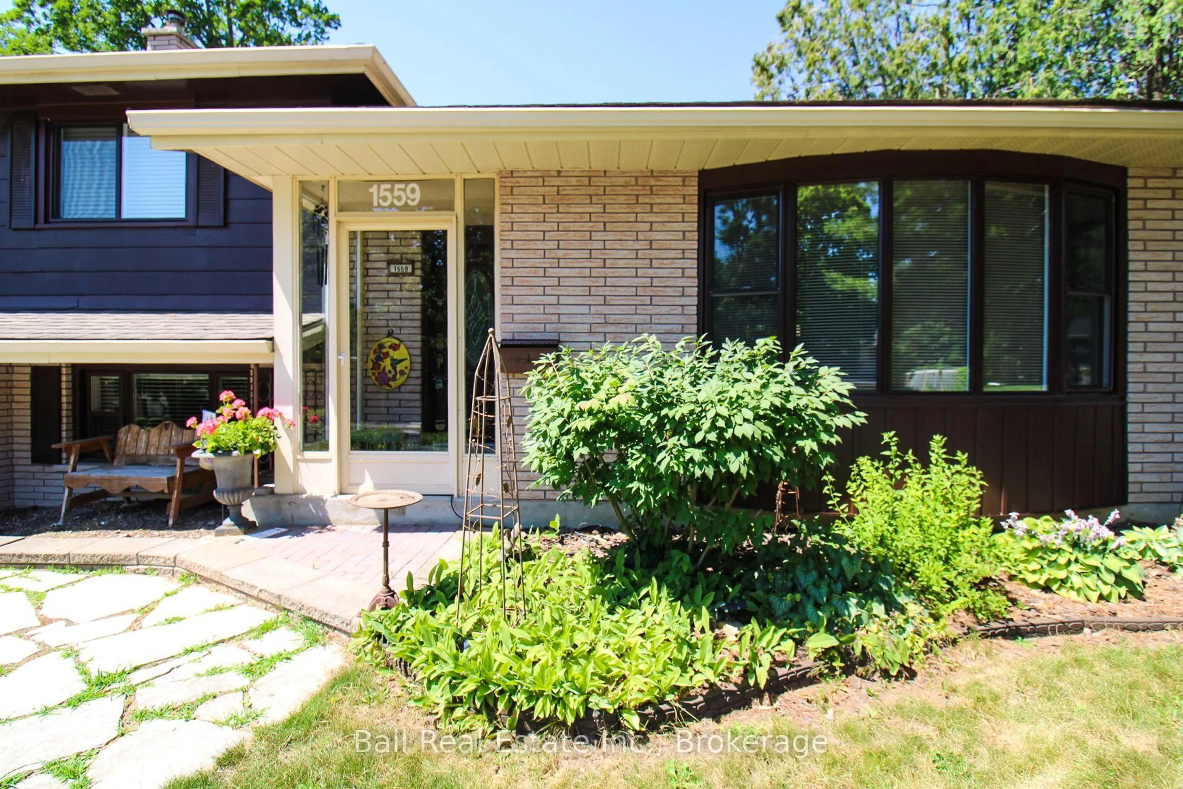Home with brick exterior material, street for 1559 Westbrook Dr, Peterborough Ontario K9J 6R6