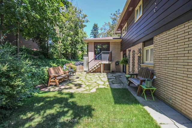1559 Westbrook Dr, Peterborough 5