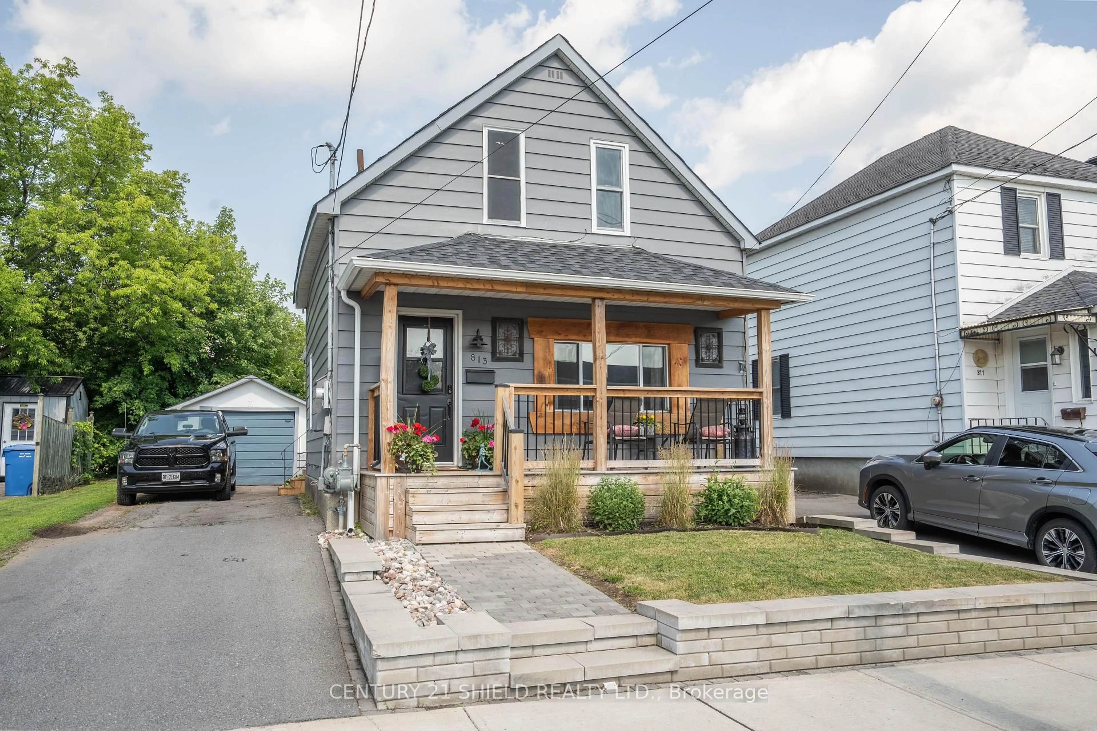 Unknown for 813 York St, Cornwall Ontario K6J 4A7