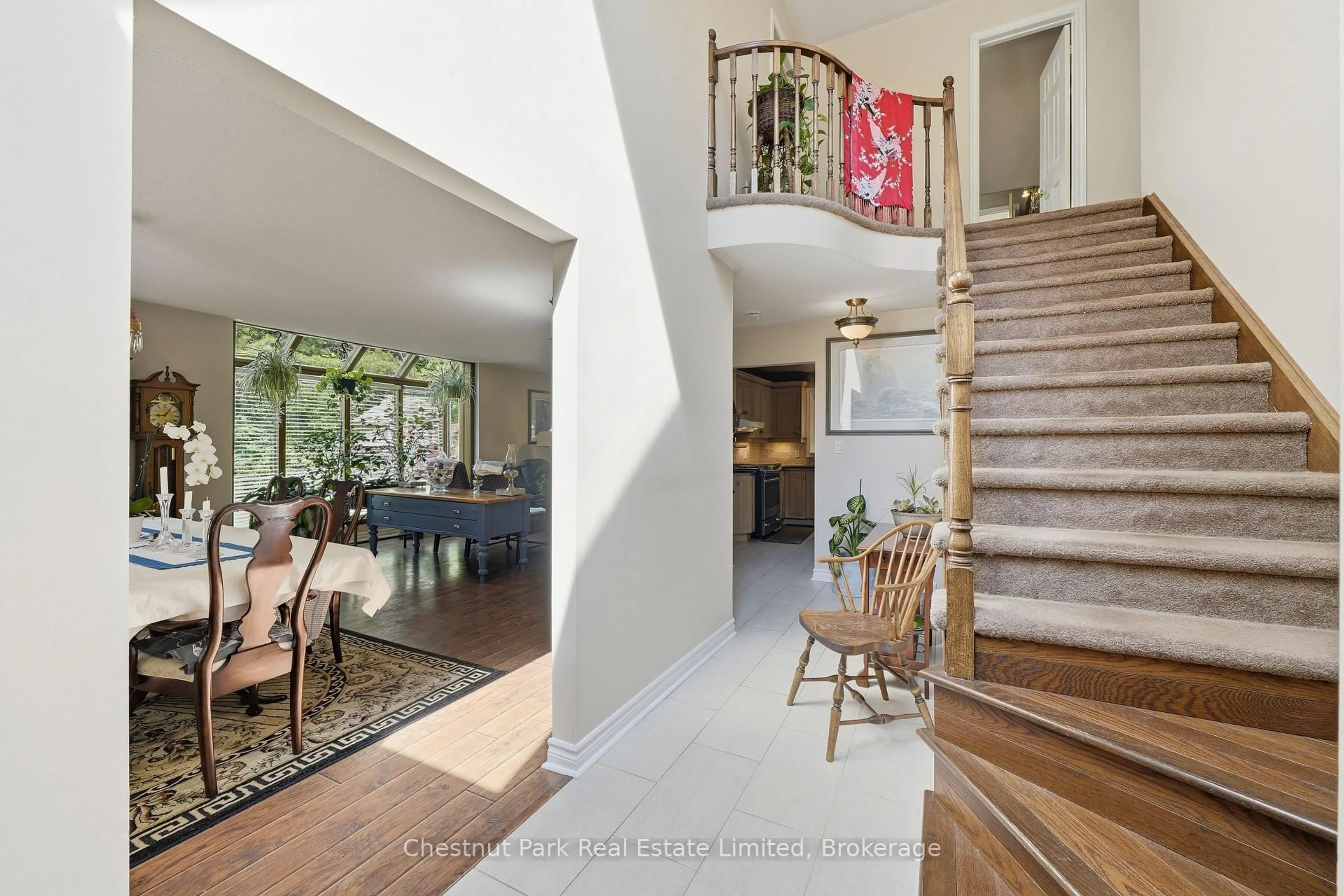 Indoor foyer for 72 Kenner Crt, Tweed Ontario K0K 3J0