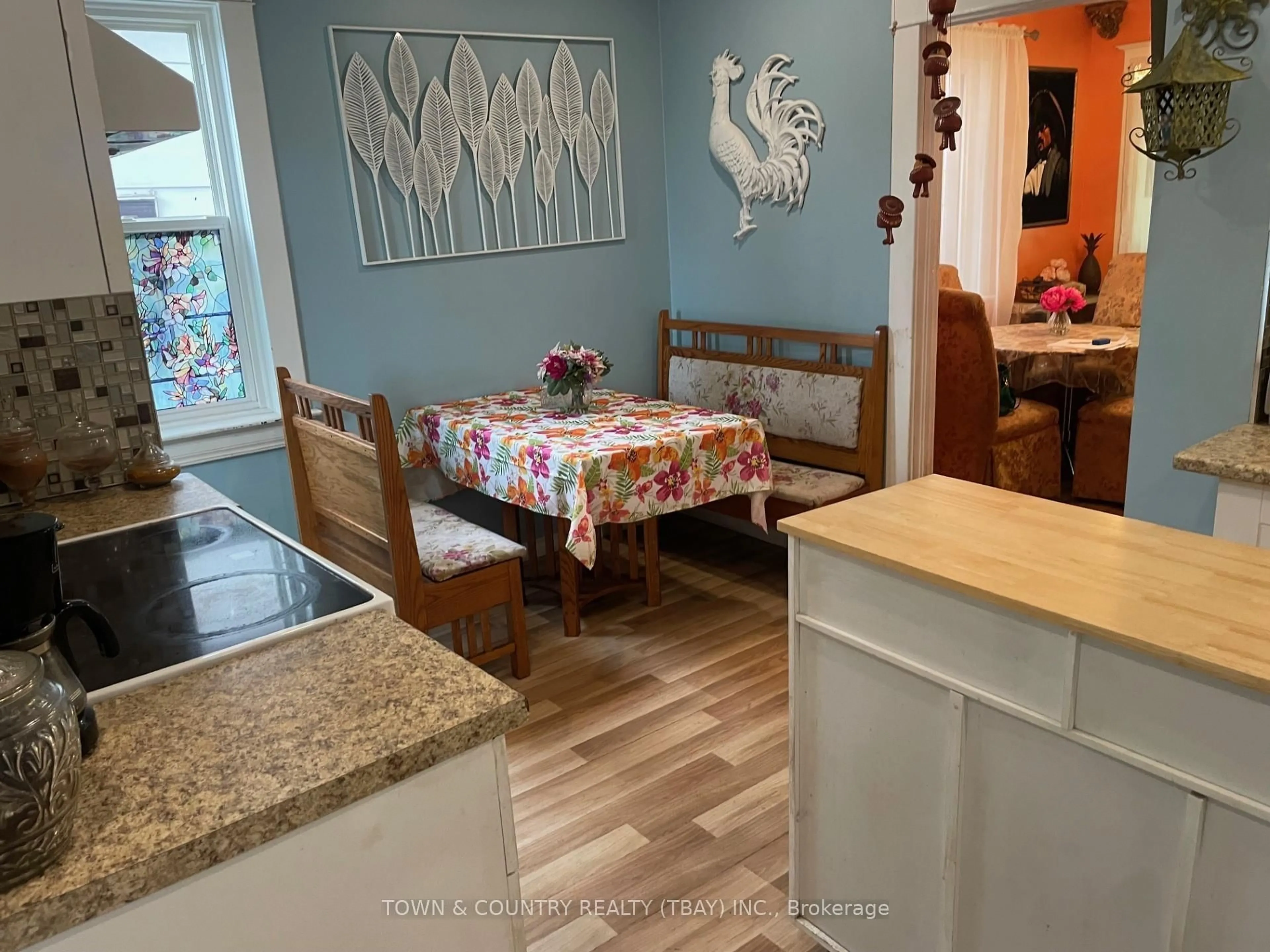 Open concept kitchen, unknown for 528 McDonald St, Thunder Bay Ontario P7C 3C9