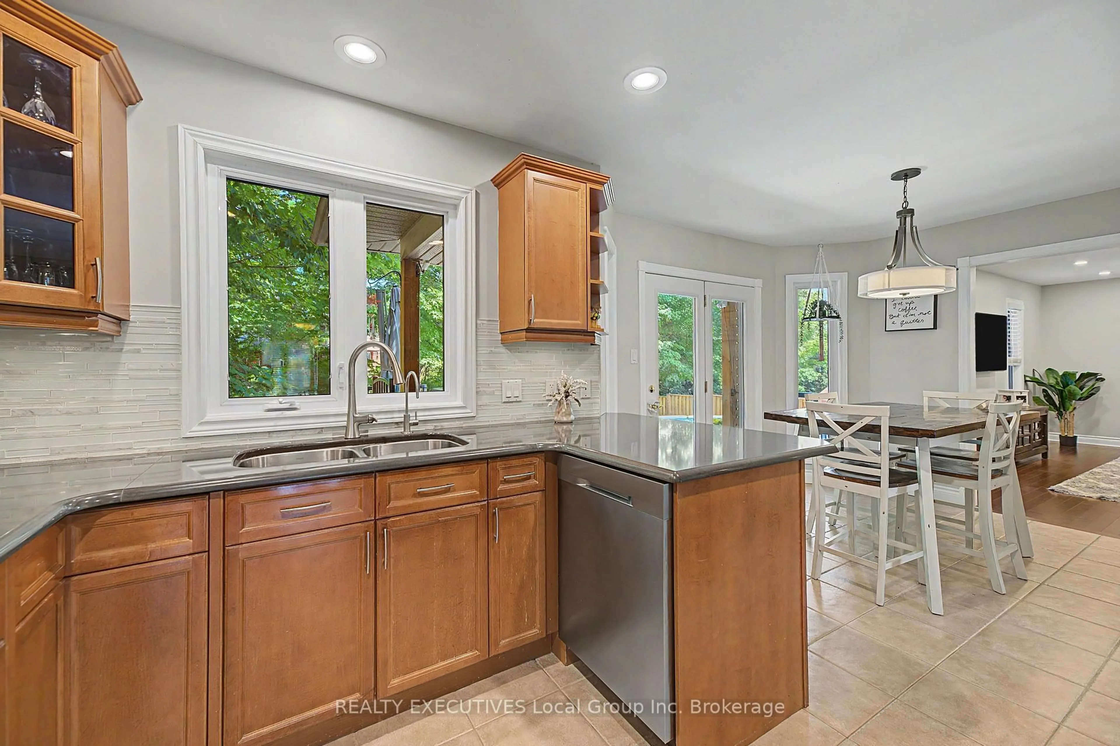 Open concept kitchen, ceramic/tile floor for 16 VERMONT Cres, North Bay Ontario P1C 1L5