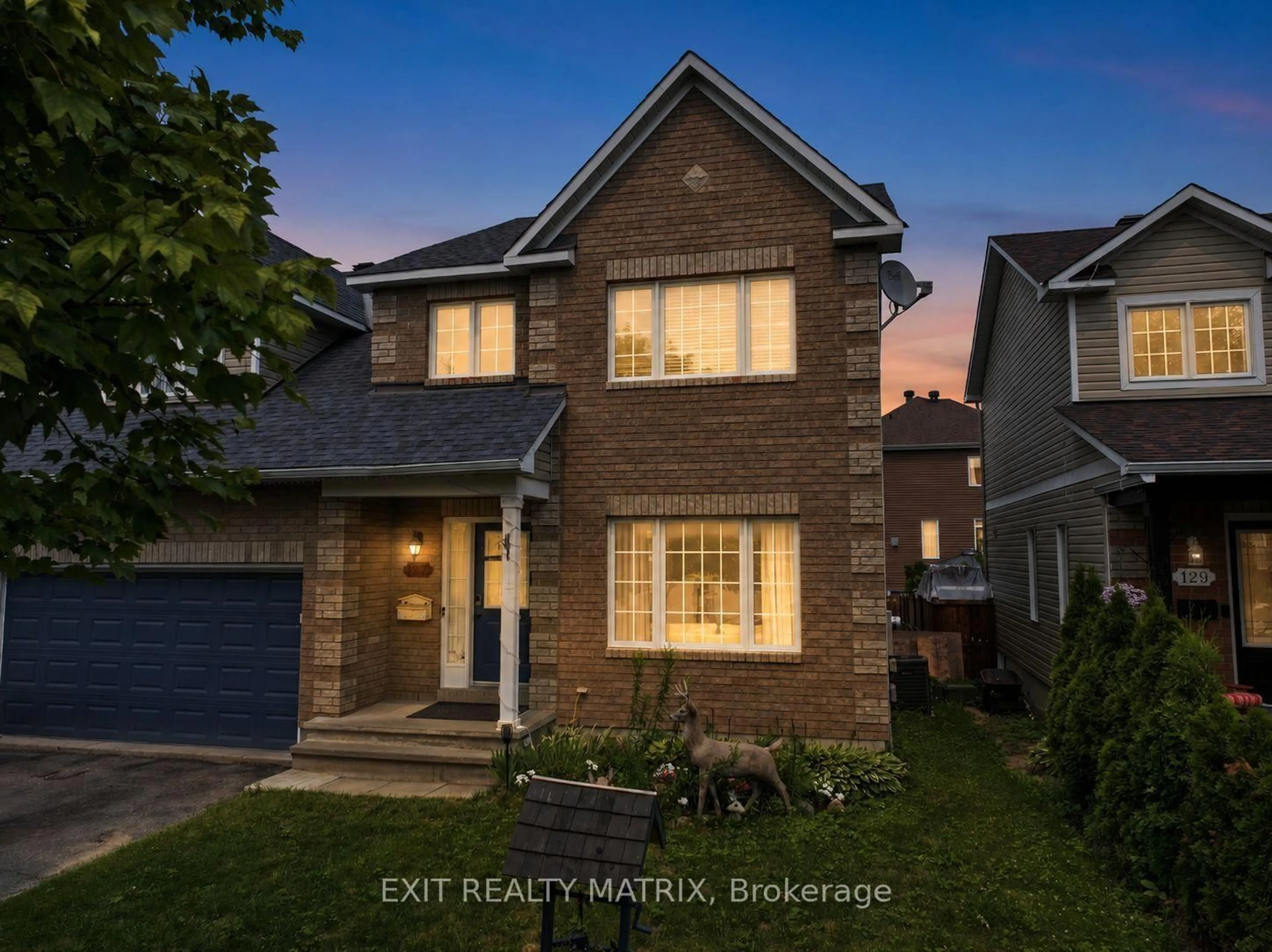 Home with brick exterior material, street for 127 Stoney Pond Crt, Ottawa Ontario K2S 2E6